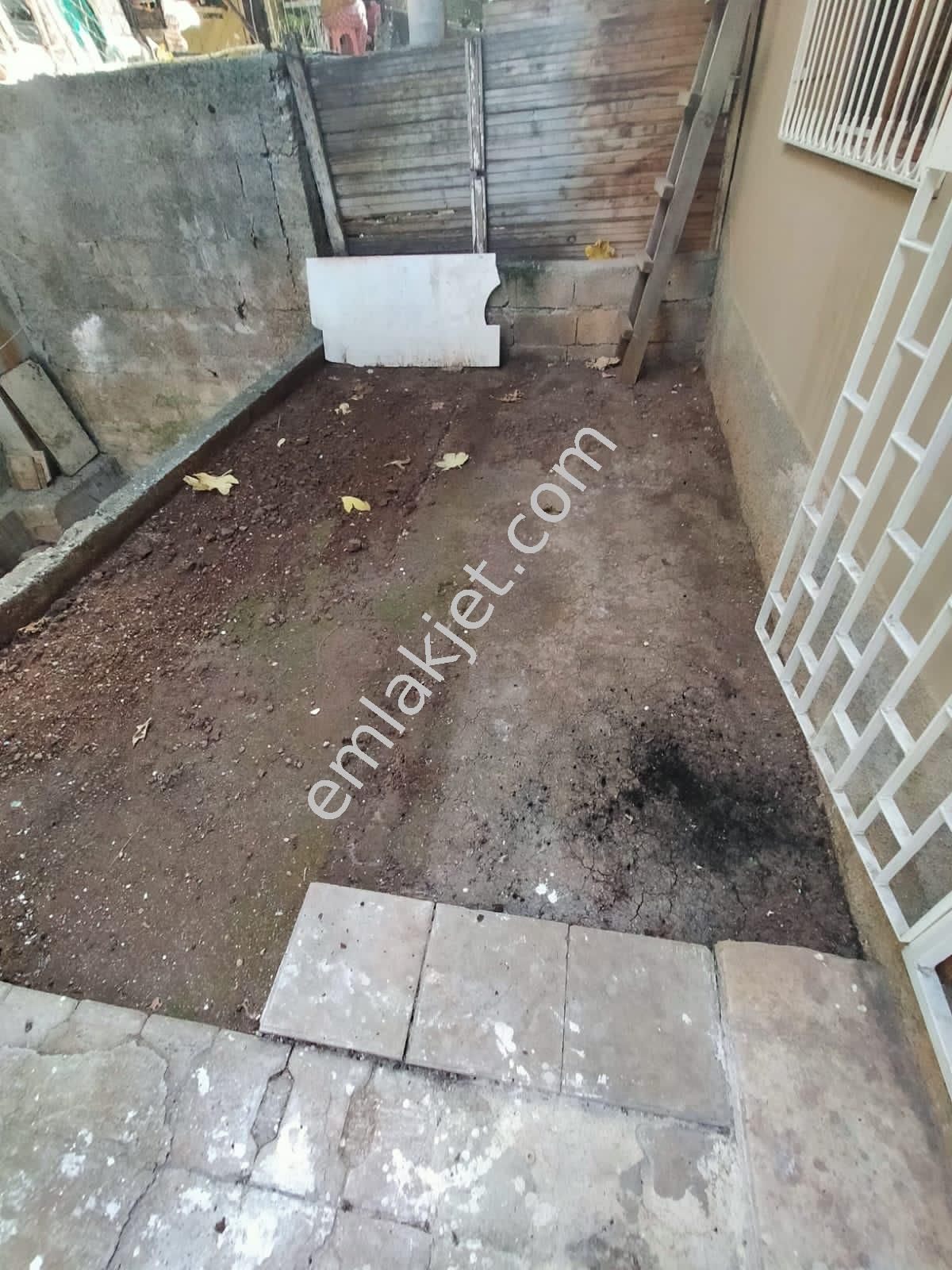 Emlakçıdan Adana Çukurova Belediye Evleri Mahallesi 2+1 Kiralık Daire