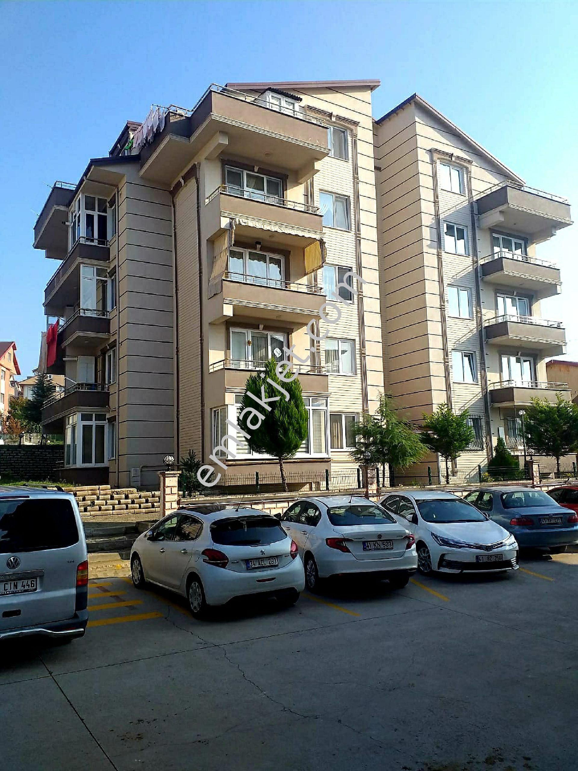 Kocaeli Çayırova Atatürk Mahallesi Kiralık Daire İlanları ve Satılık Ev