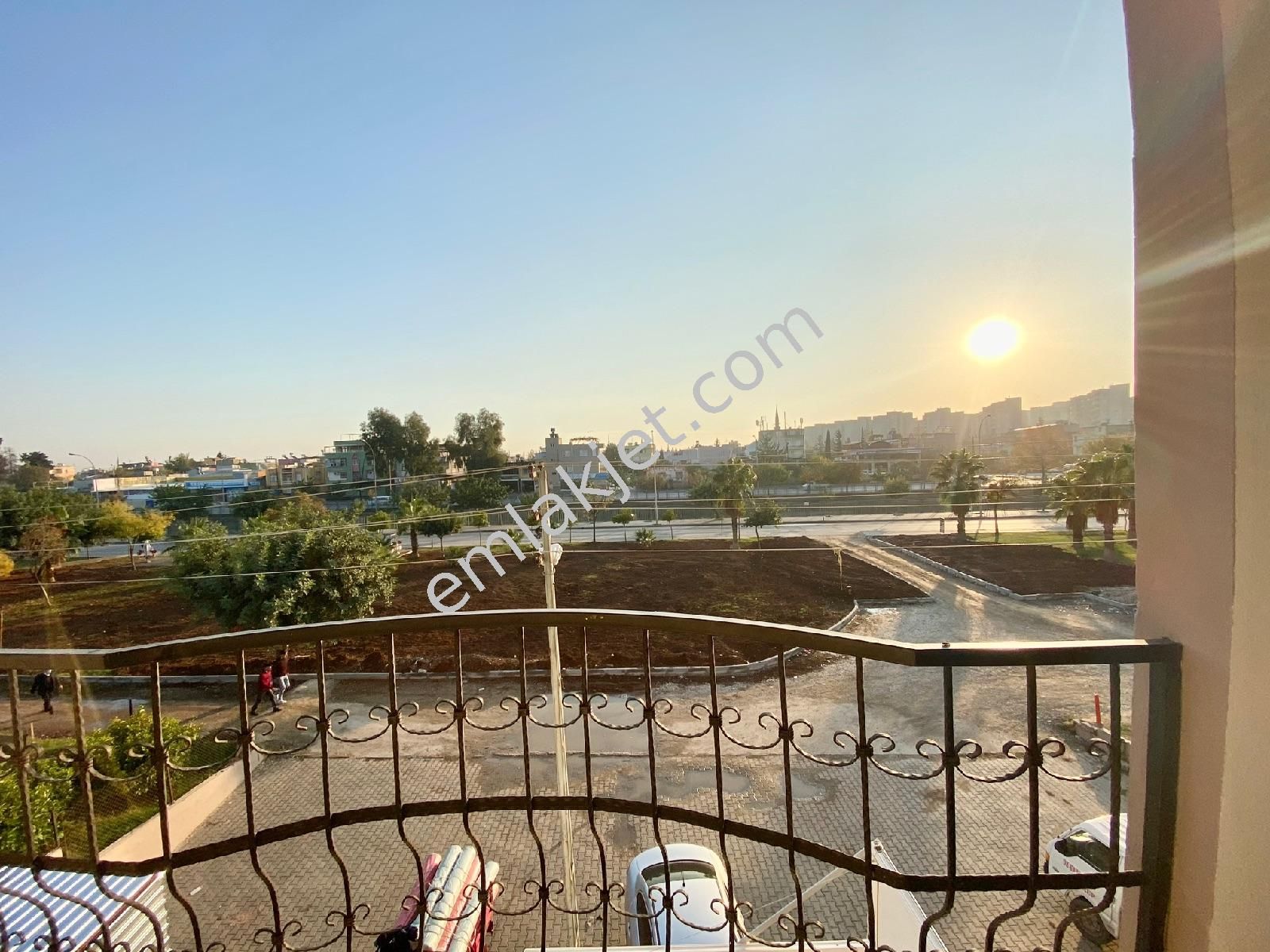 Emlakçıdan Adana Seyhan Gürselpaşa Mahallesi 3+1 Kiralık Daire 12.000
