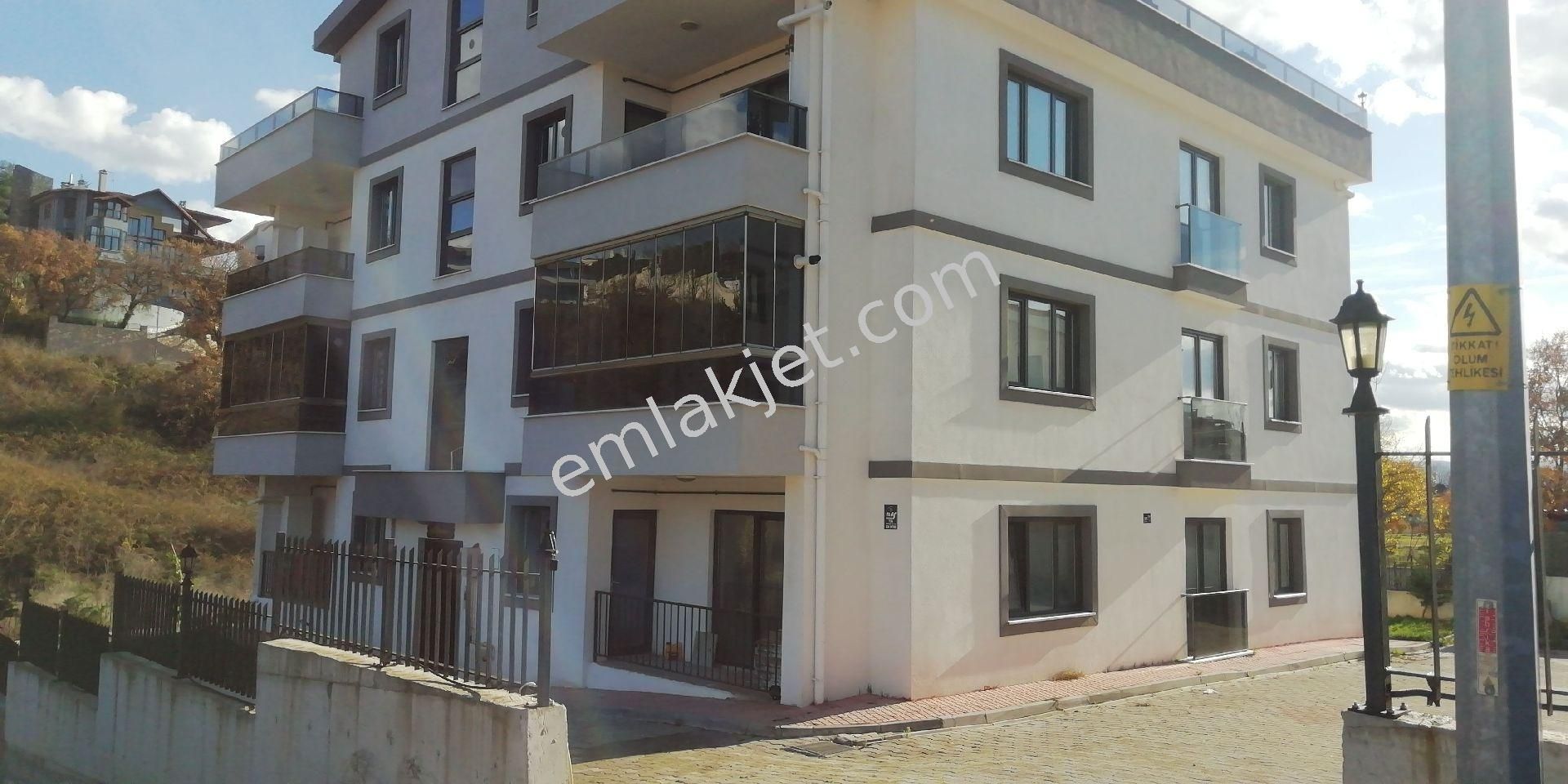 Emlakçıdan Bursa Mudanya Bademli Mahallesi 3+1 Satılık Daire 500.000 TL