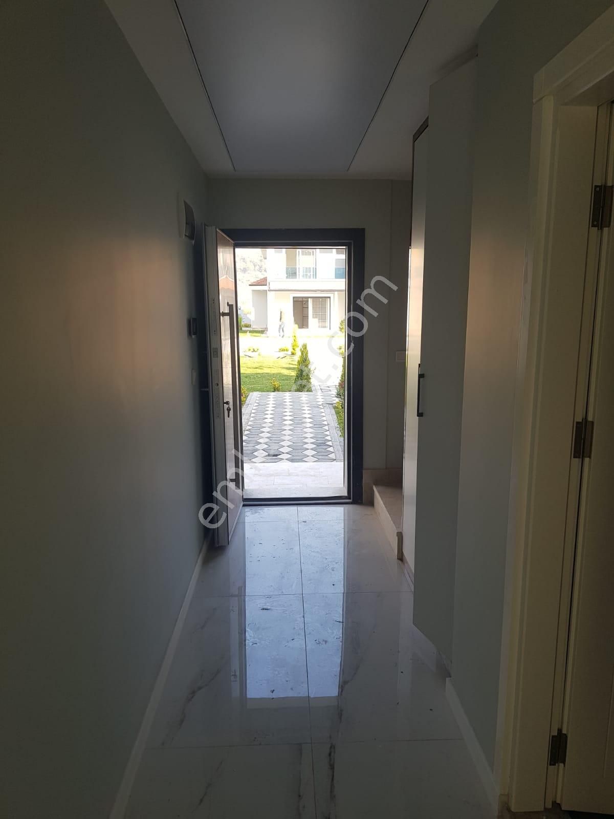 Dalaman'da Satılık Bitişik Nizam Sıfır Villa - Görsel 11