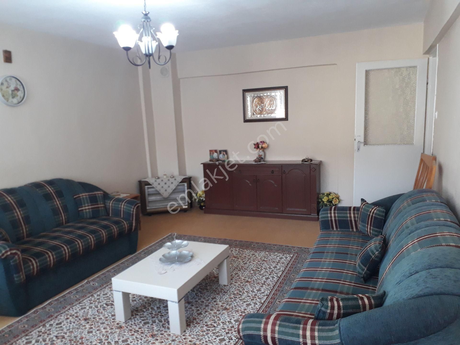 Emlakcidan Izmir Bornova Ataturk Mahallesi 3 1 Satilik Daire 475 000 Tl 9089745