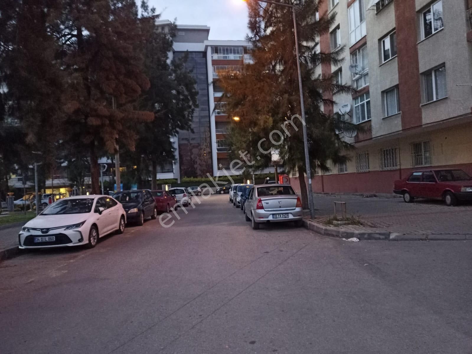 Sahibinden Bornova Haşim İşcan'da, Bölge İstasyonuna Yakın, Bakımlı - Görsel 20