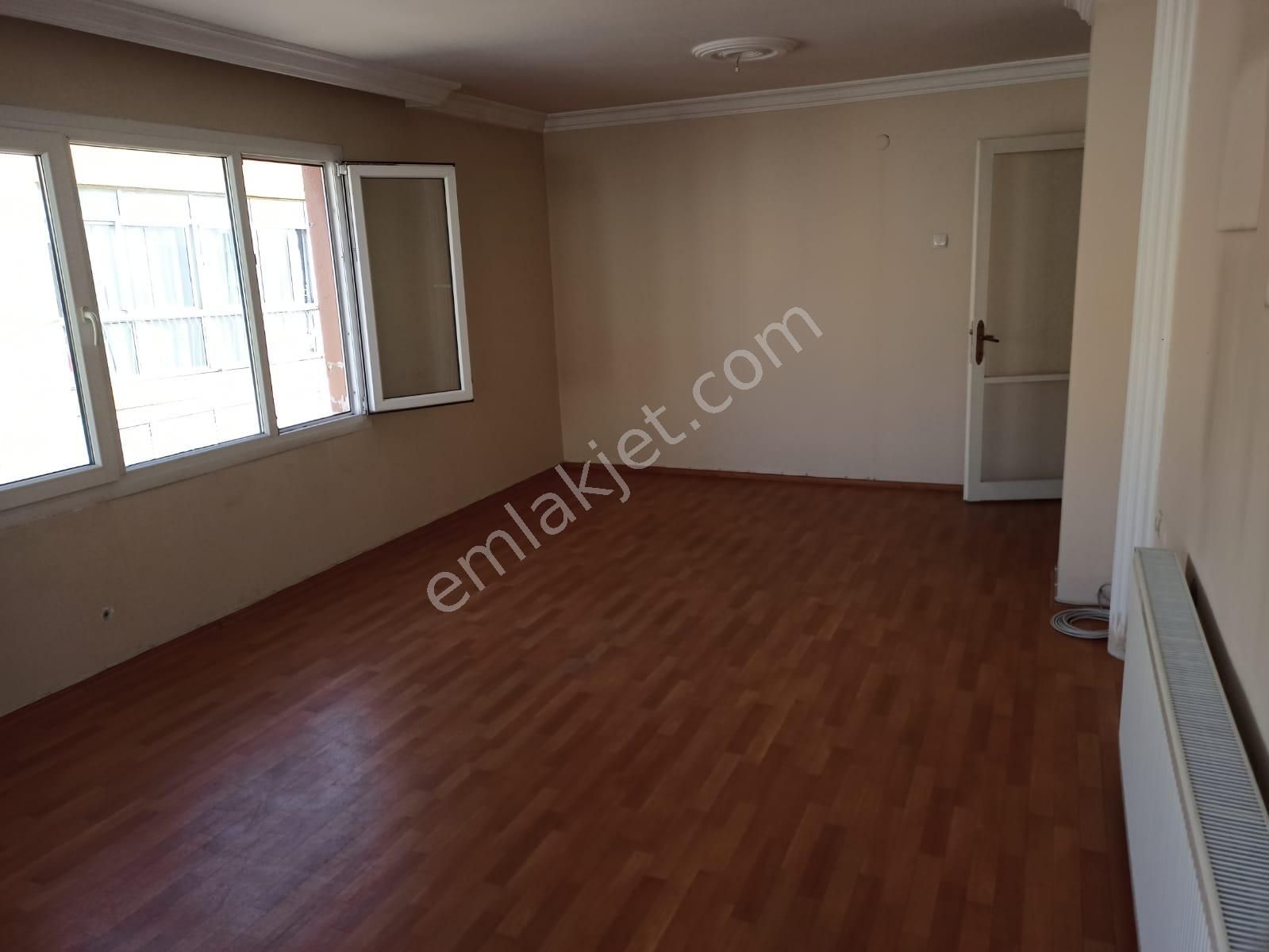 Sahibinden Bornova Haşim İşcan'da, Bölge İstasyonuna Yakın, Bakımlı - Görsel 5