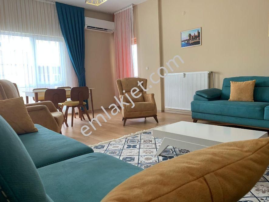 Emlakçıdan Bursa Osmangazi Sakarya Mahallesi 1+1 Günlük Kiralık Daire