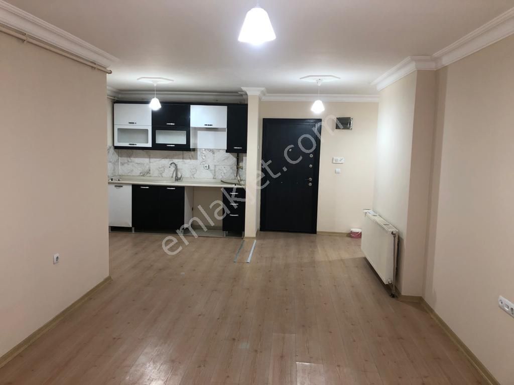 Emlakcidan Van Ipekyolu Serhat Mahallesi 1 1 Satilik Daire 170 000 Tl 9110672