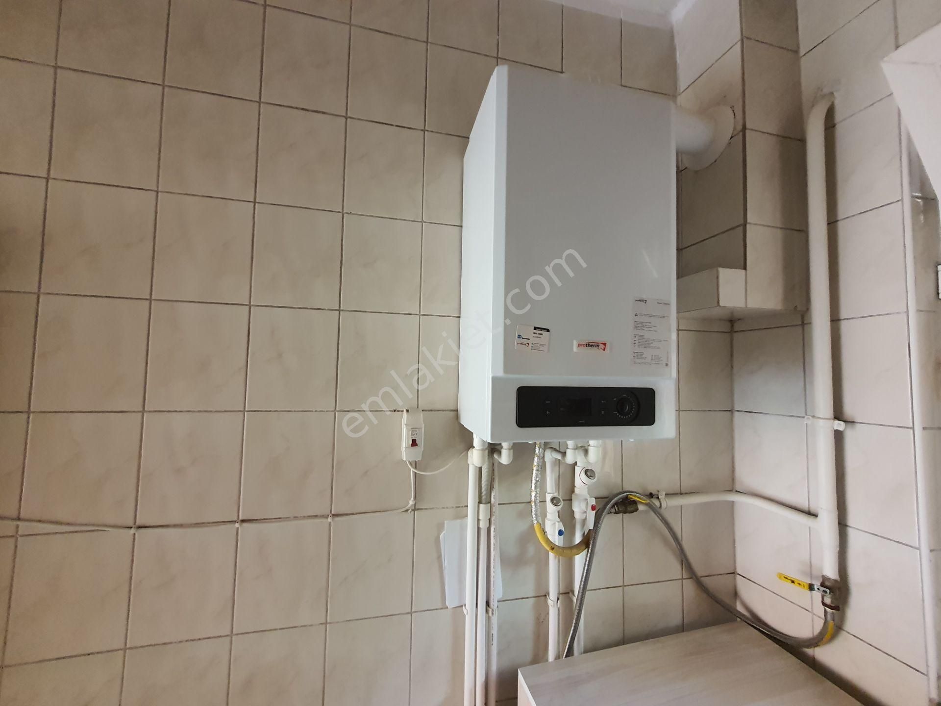 Emlakçıdan Zonguldak Ereğli Kavaklık Mahallesi 2+1 Kiralık Daire 700 TL