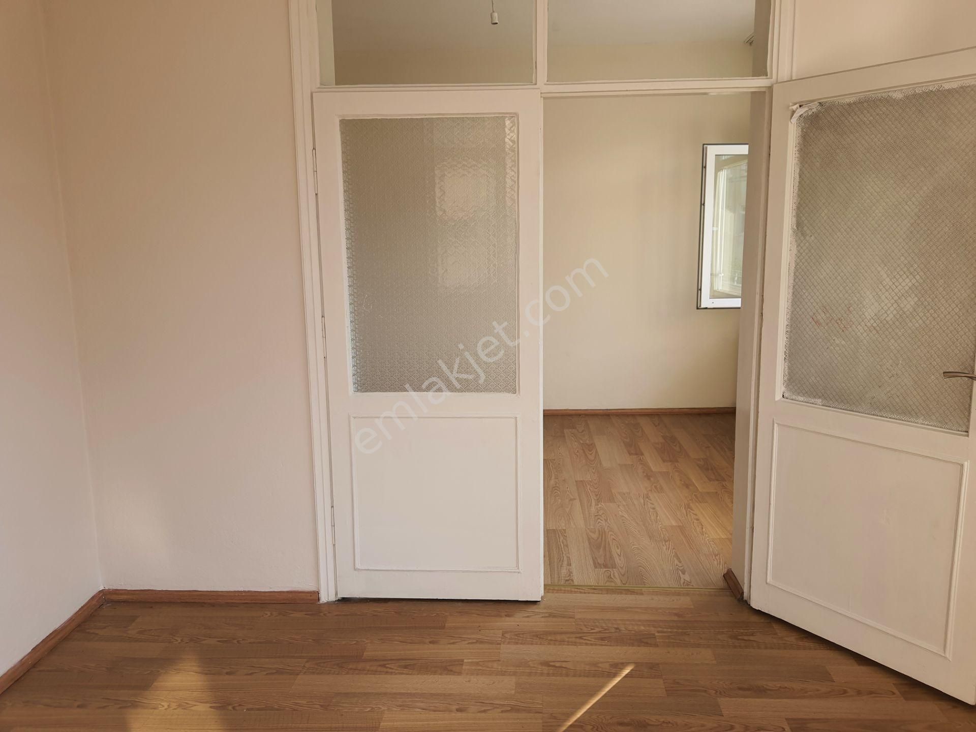 Emlakçıdan Zonguldak Ereğli Kavaklık Mahallesi 2+1 Kiralık Daire 700 TL