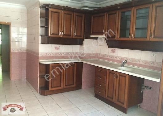 Riva Gayrimenkulden Merkezde Asansörlü D.gazlı 4 Adt Daire - Görsel 4