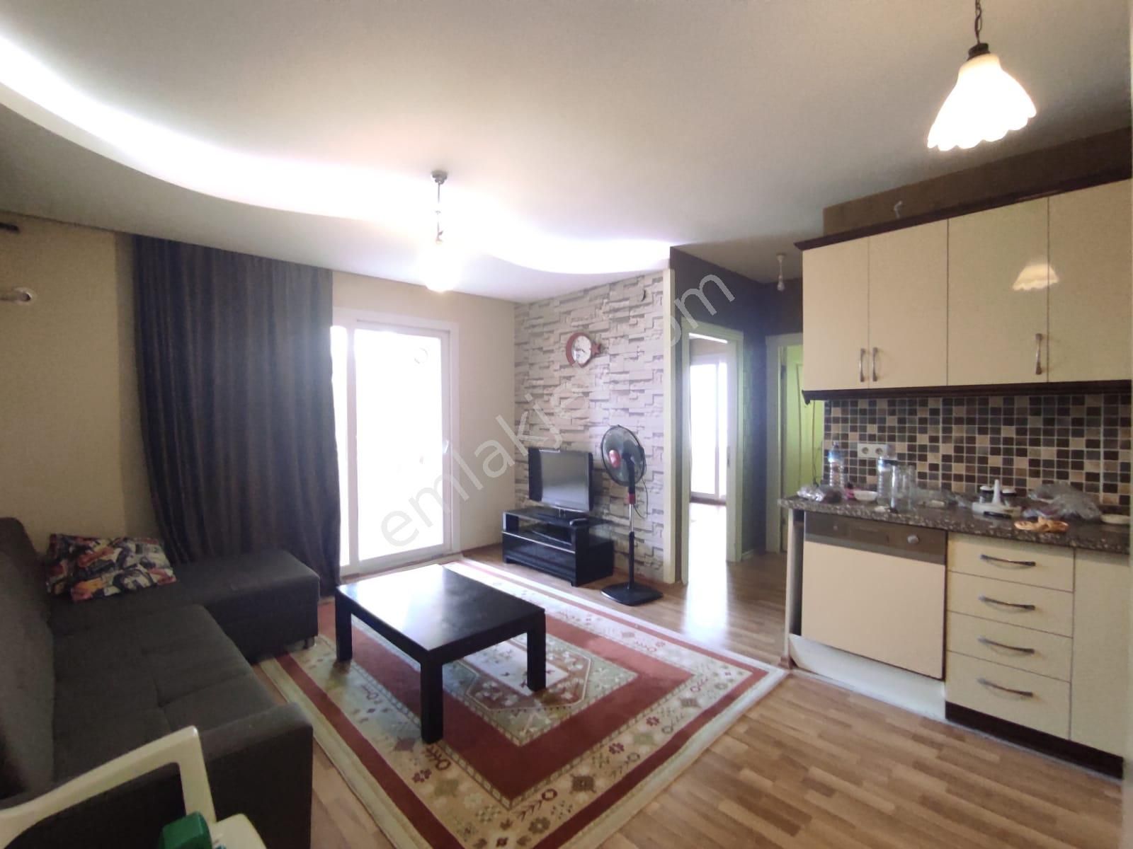 Emlakçıdan Mersin Yenişehir Çiftlikköy Mahallesi 2+1 Kiralık Daire 1.