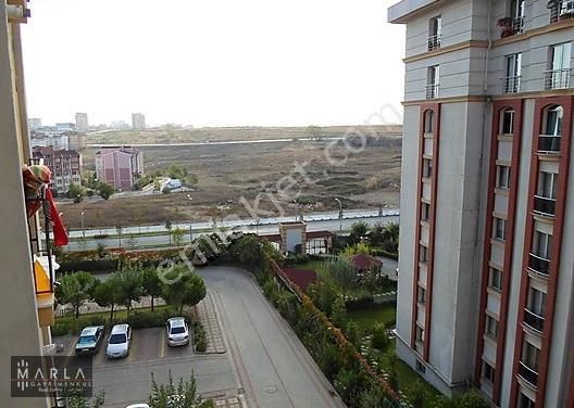 Emlakcidan Istanbul Basaksehir Basak Mahallesi 2 1 Satilik Daire 670 000 Tl 9175480