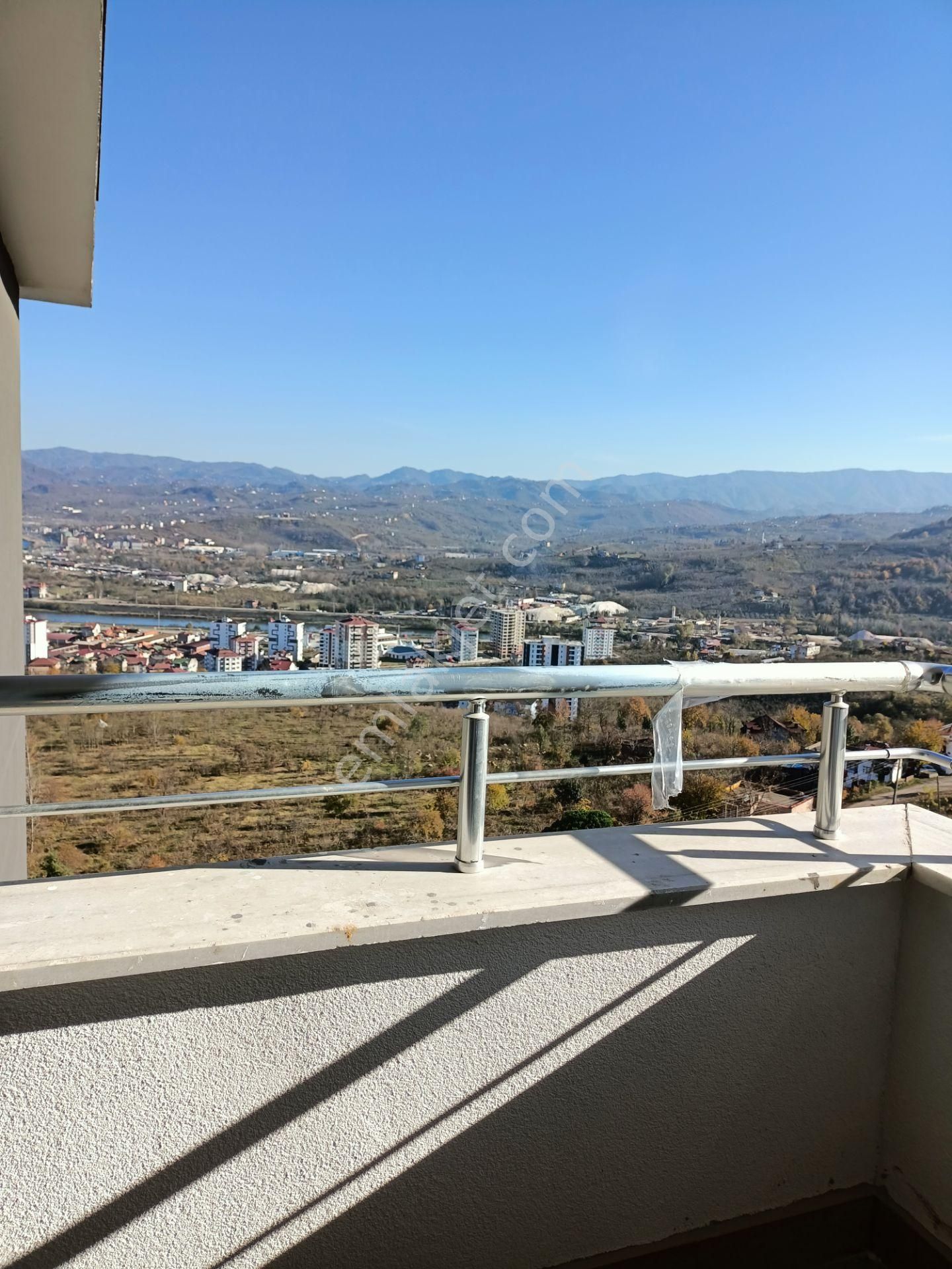 Emlakçıdan Ordu Fatsa Kurtuluş Mahallesi 3+1 Satılık Daire 400.000 TL