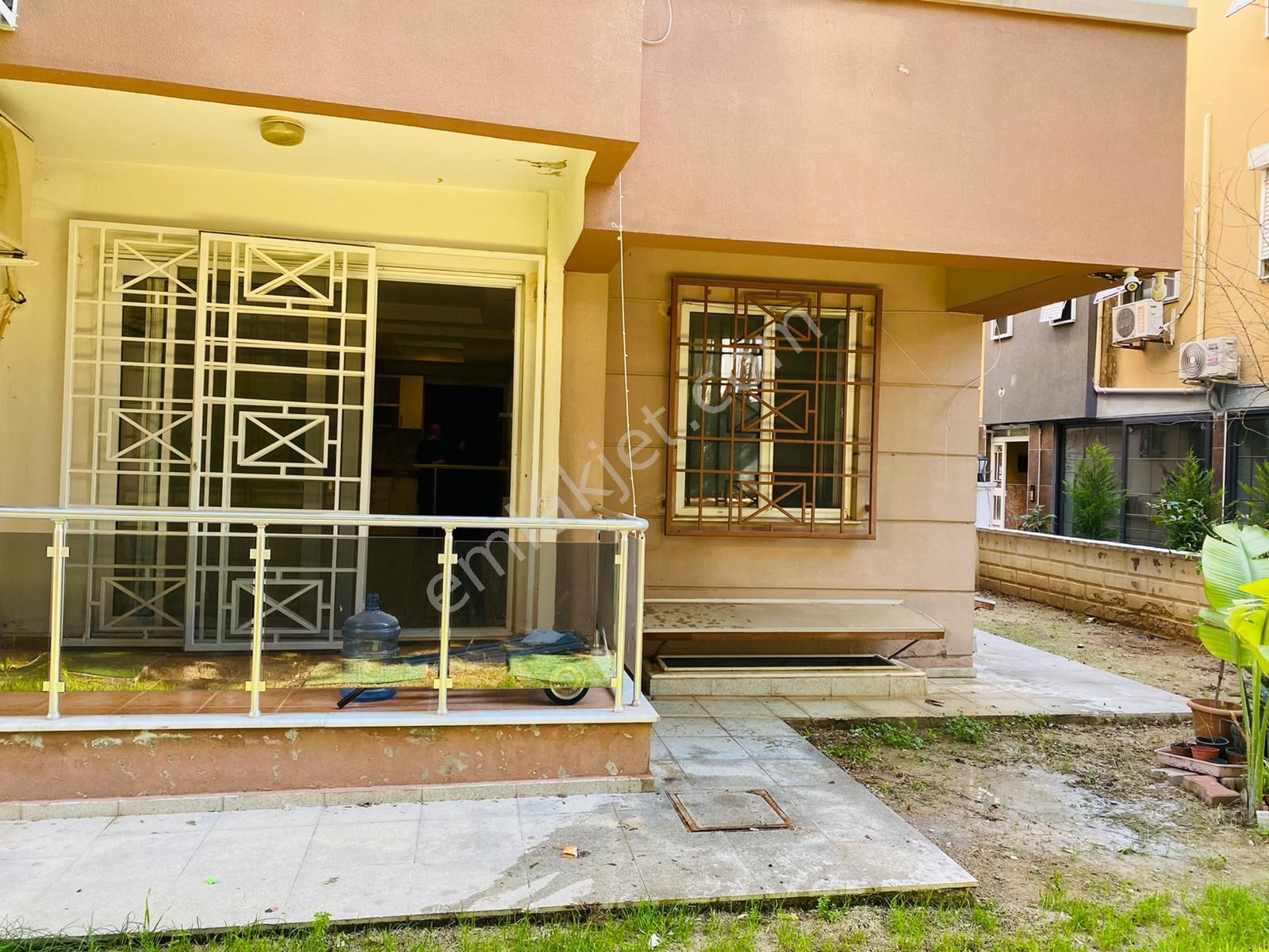 Emlakçıdan Antalya Muratpaşa Fener Mahallesi 2+1 Kiralık Daire 1.750 TL