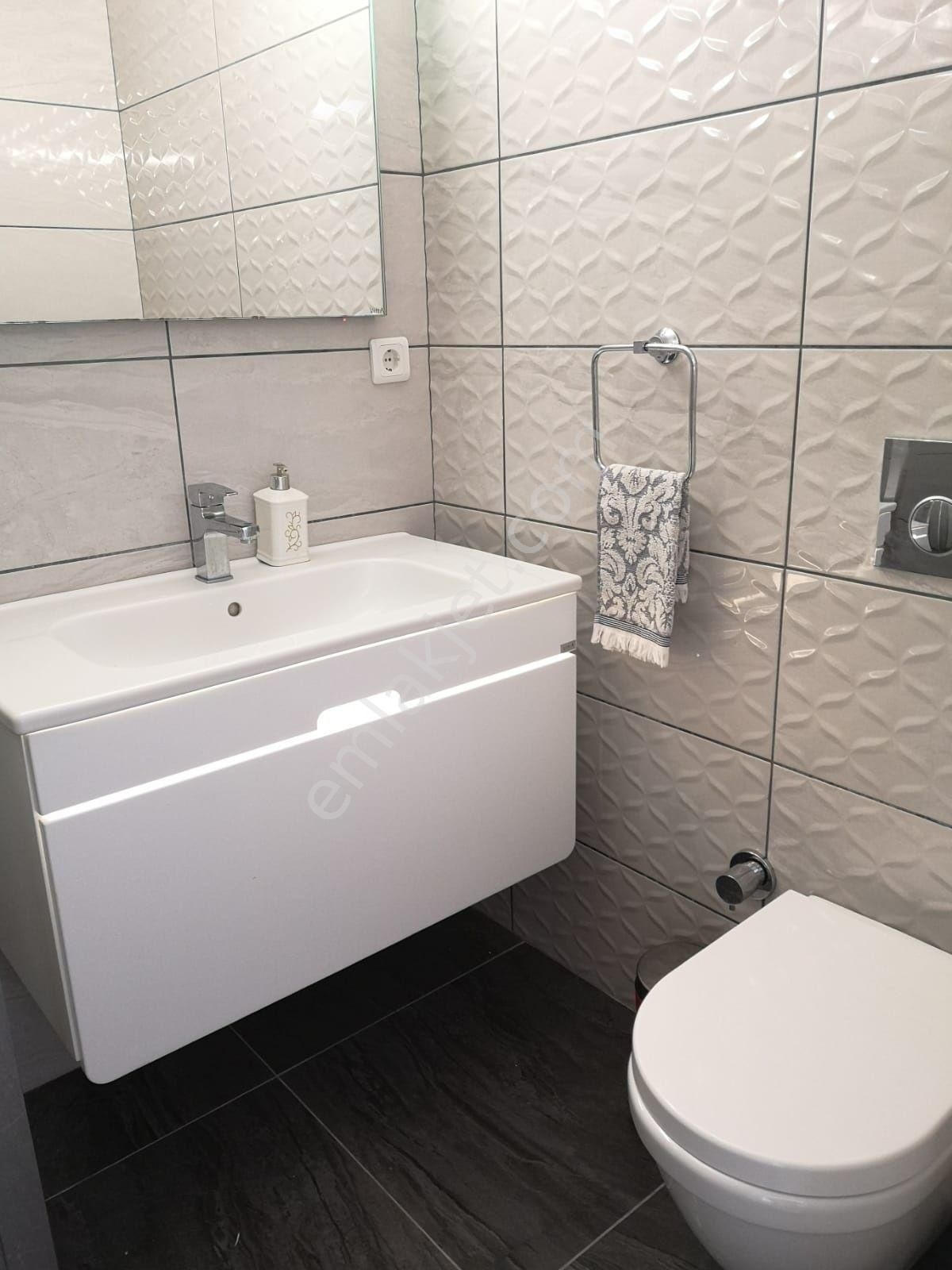 Ilıca Denize Sıfır Havuzlu Sitede Tadilatlı Yaz Dönemi Kiralık 2+1 Daire - Görsel 34