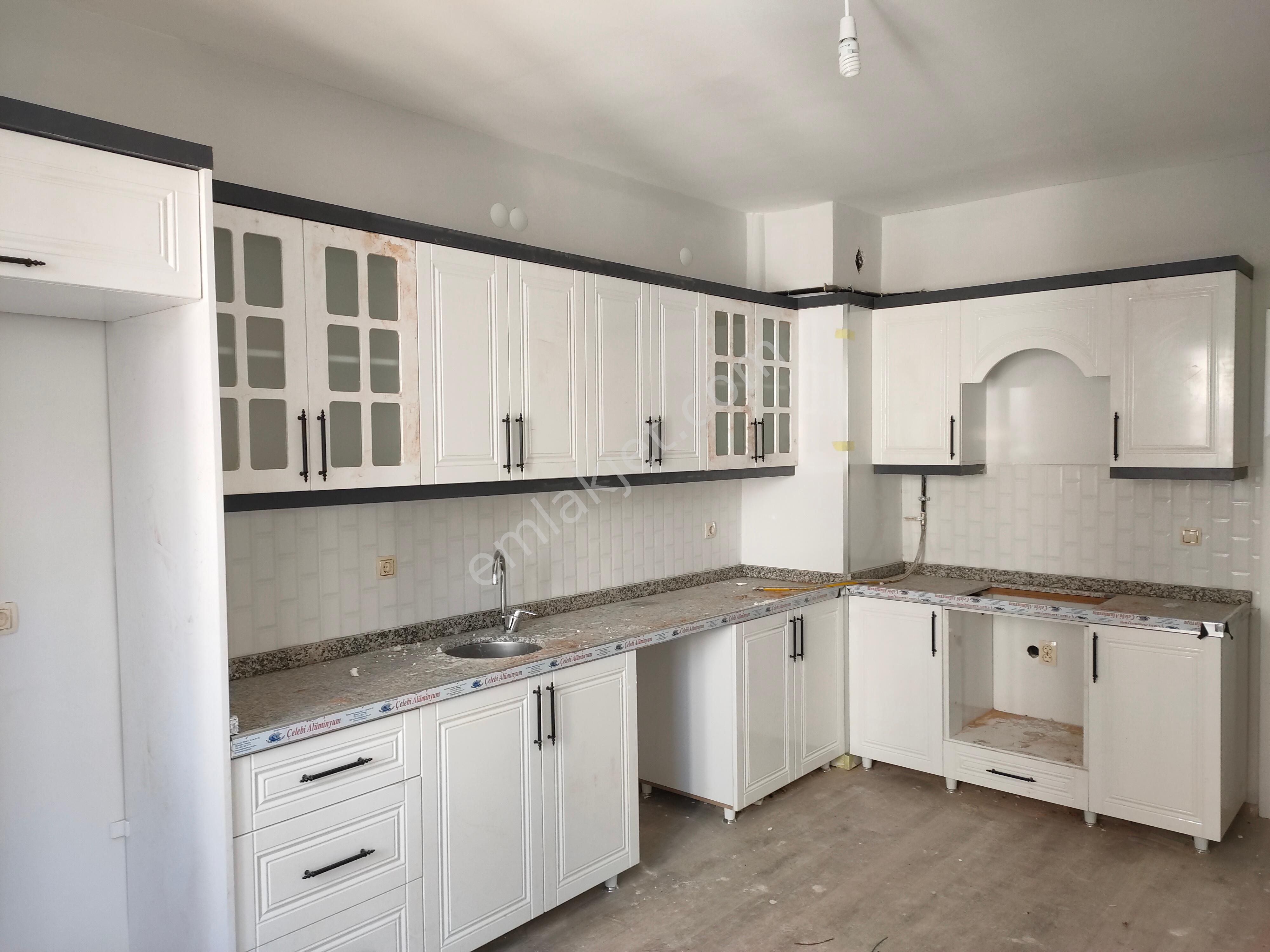 Emlakcidan Erzurum Yakutiye Omer Nasuhi Bilmen Mahallesi 3 1 Kiralik Daire 1 600 Tl 9243701