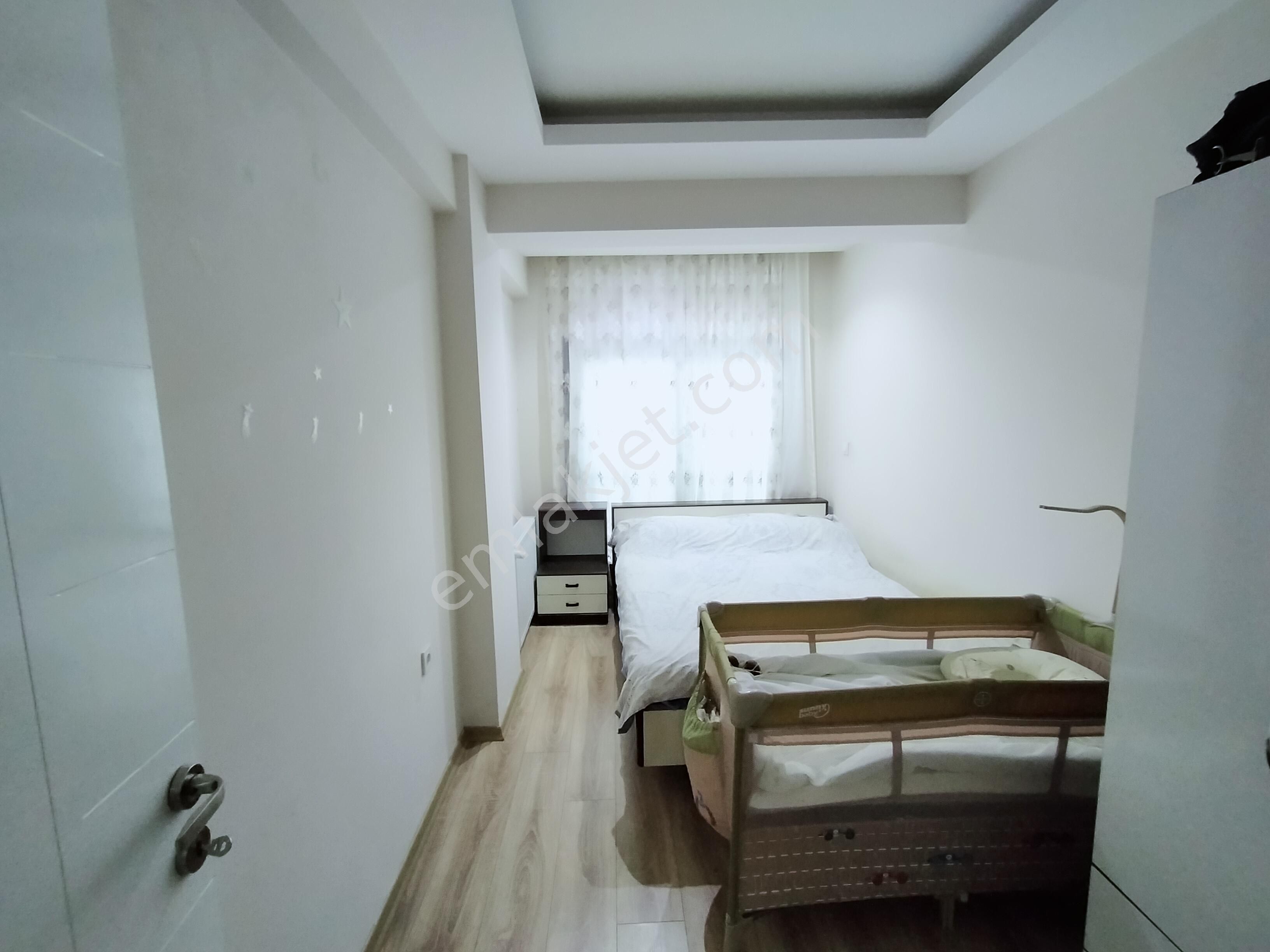 Emlakçıdan İzmir Balçova Onur Mahallesi 2+1 Kiralık Daire 2.200 TL 9253897