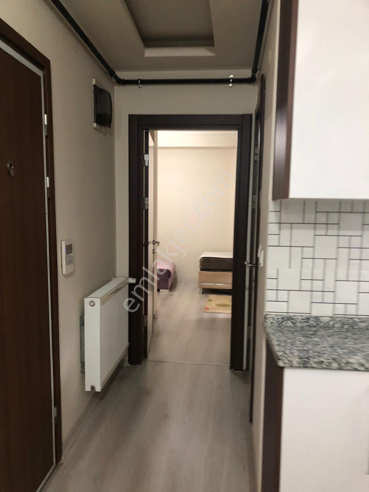 Bornovada Eşyalı 1+1 Kiralık Lüks Daire - Görsel 17