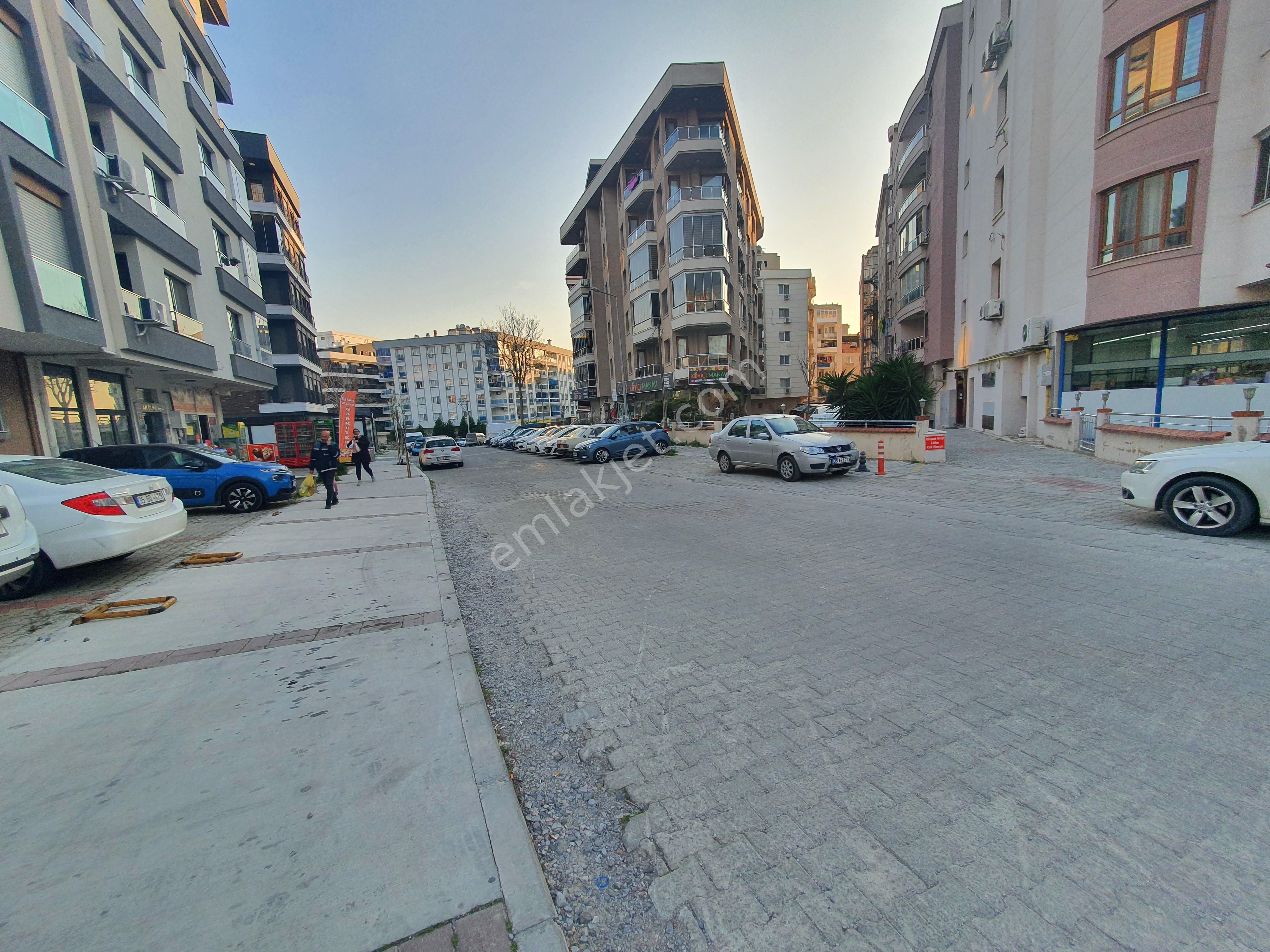Bornovada Eşyalı 1+1 Kiralık Lüks Daire - Görsel 3