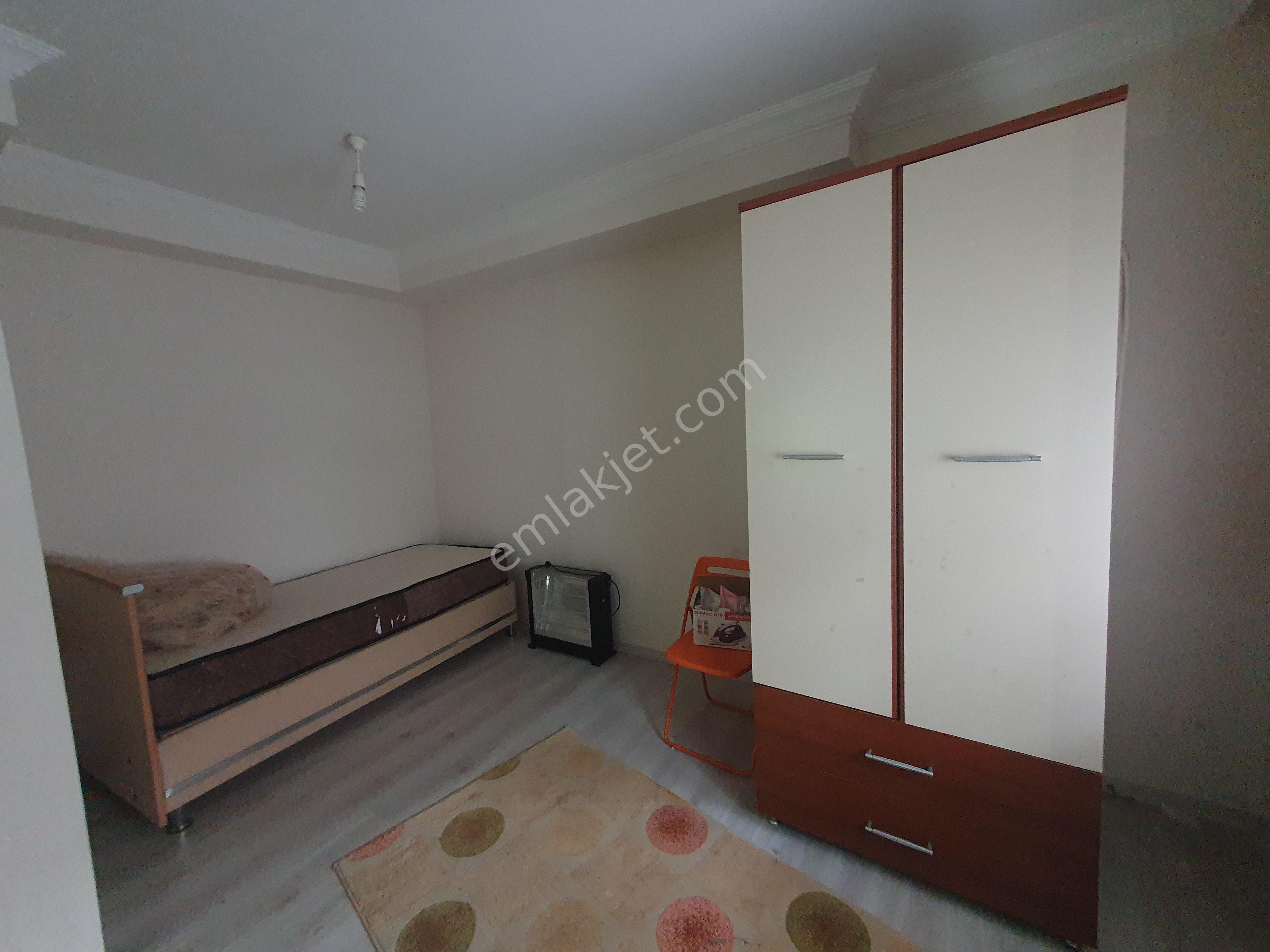 Bornovada Eşyalı 1+1 Kiralık Lüks Daire - Görsel 12
