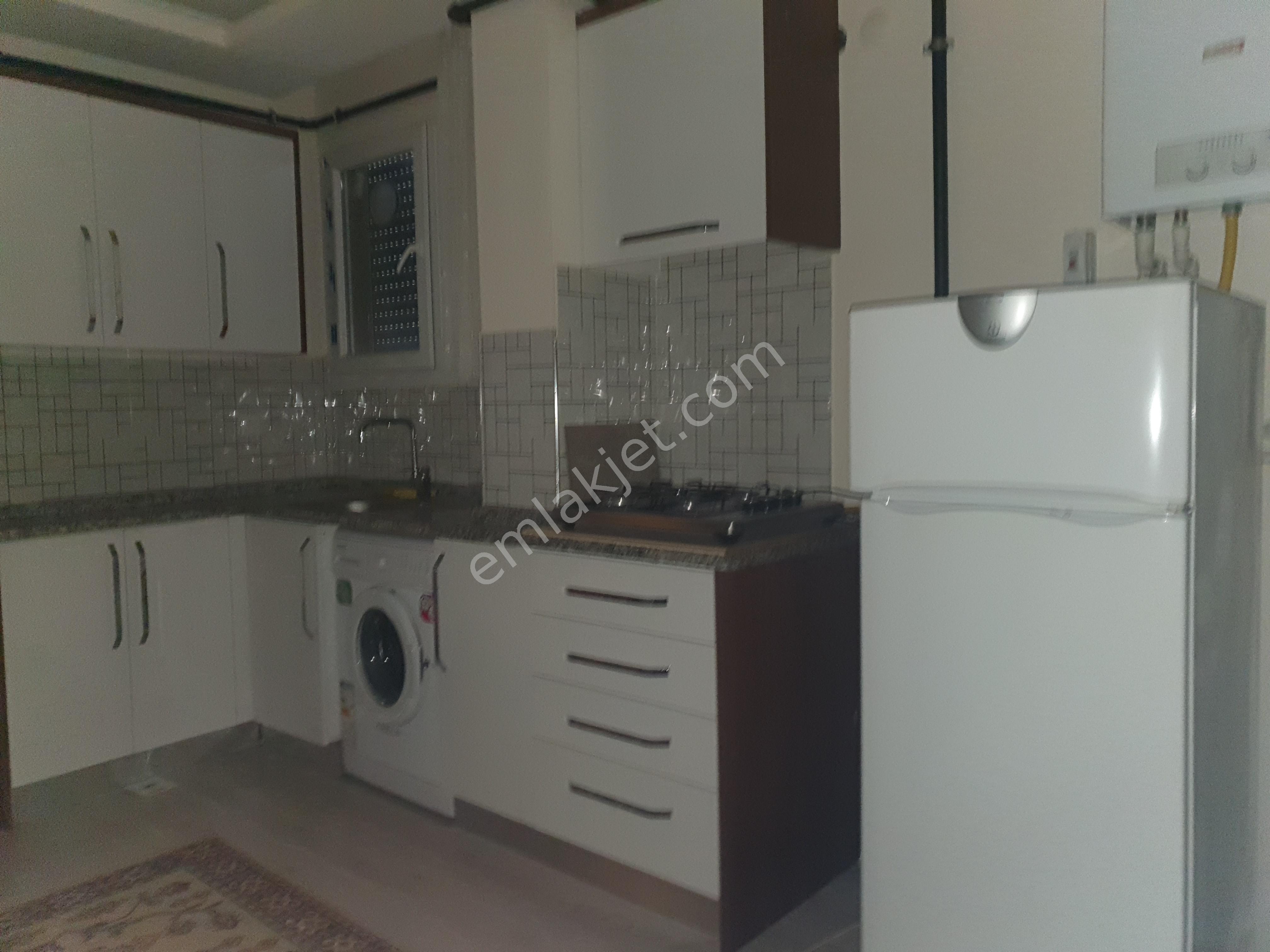Bornovada Eşyalı 1+1 Kiralık Lüks Daire - Görsel 8