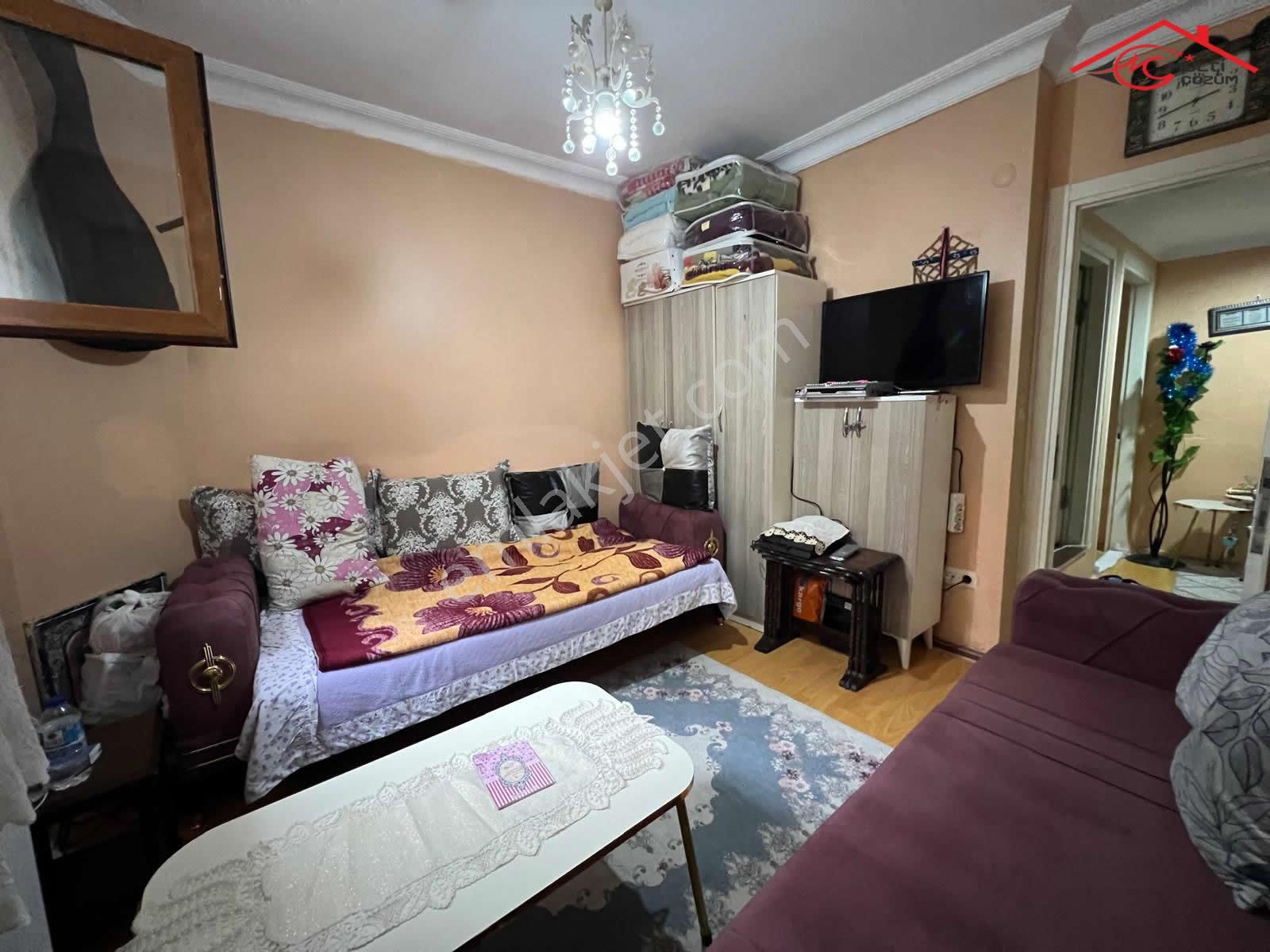 Yenibosna Merkez Mahallesinde Satılık Bahçe Katı Daire 2+1 Genç - Görsel 10