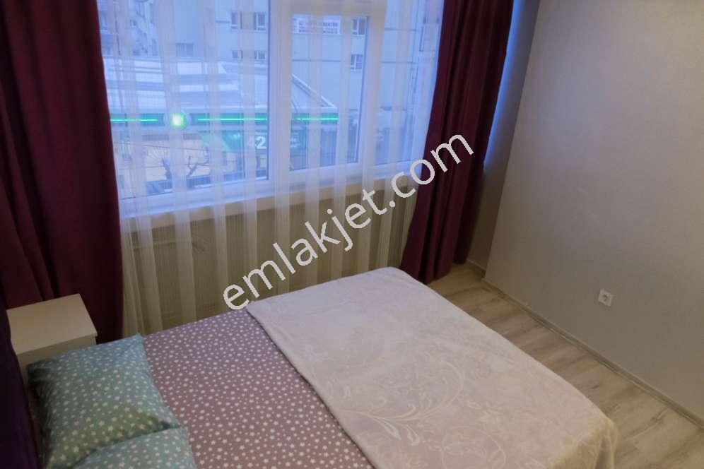 Emlakçıdan Bursa Osmangazi Kuruçeşme Mahallesi 1+1 Günlük Kiralık Daire