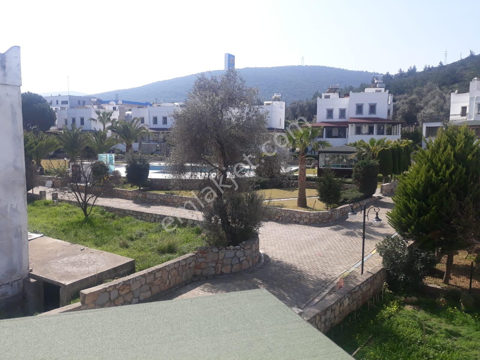 Emlakçıdan Muğla Bodrum Torba Mahallesi 2+1 Kiralık Daire 6.000 TL 9317631