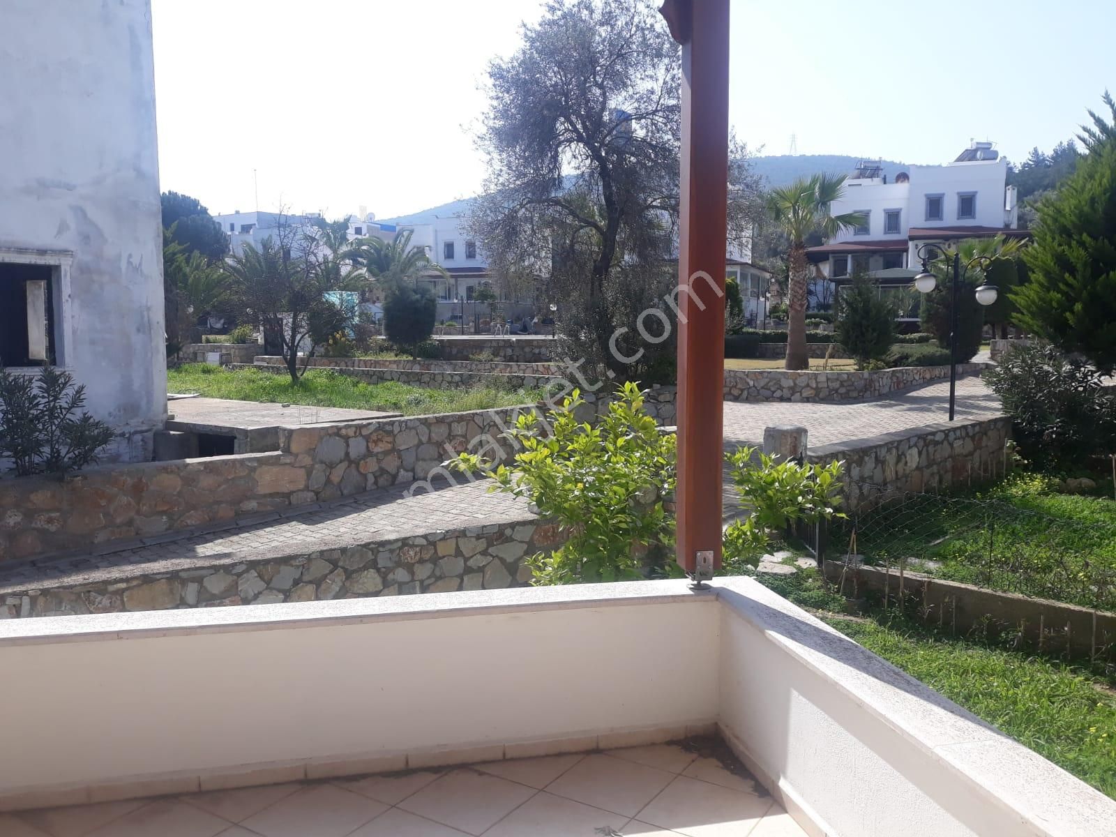 Emlakçıdan Muğla Bodrum Torba Mahallesi 2+1 Kiralık Daire 6.000 TL 9317631