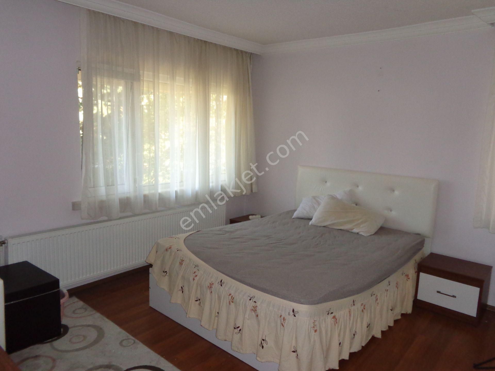 Dikmen Caddesinde , Eşyalı, Kombili , 2+1, 1.kot, Bahçe Katı - Görsel 14