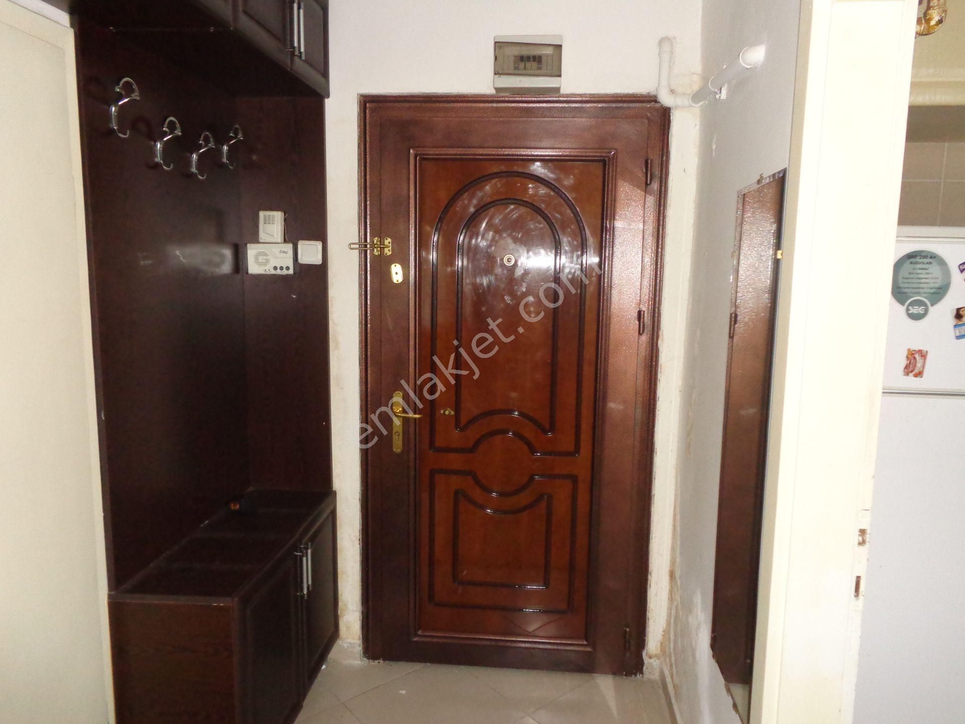 Dikmen Caddesinde , Eşyalı, Kombili , 2+1, 1.kot, Bahçe Katı - Görsel 11