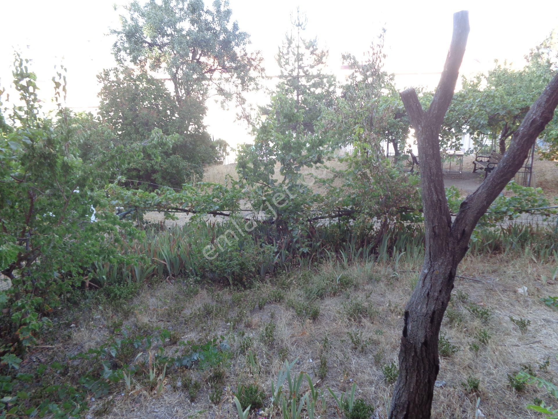 Dikmen Caddesinde , Eşyalı, Kombili , 2+1, 1.kot, Bahçe Katı - Görsel 30