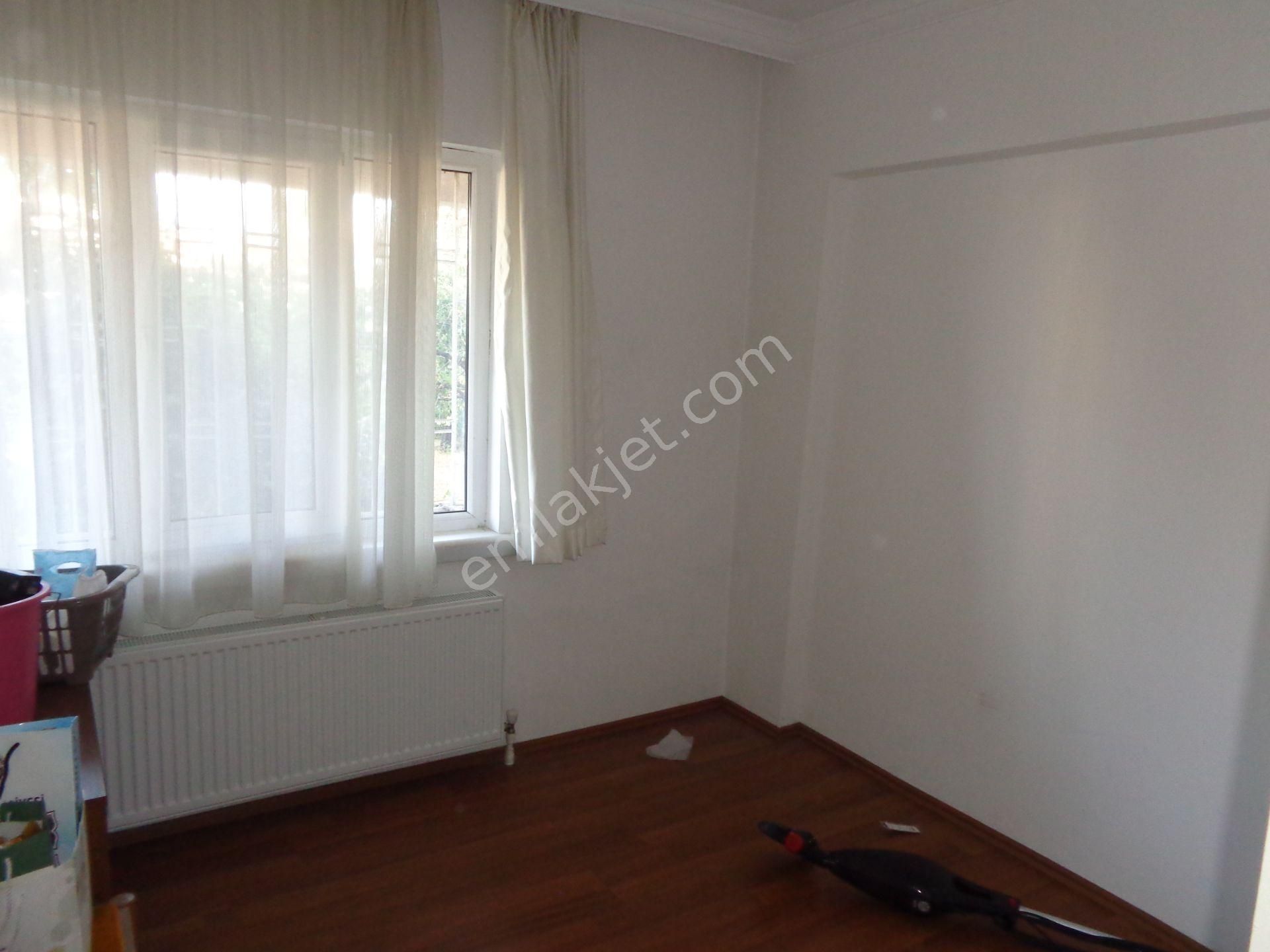 Dikmen Caddesinde , Eşyalı, Kombili , 2+1, 1.kot, Bahçe Katı - Görsel 33