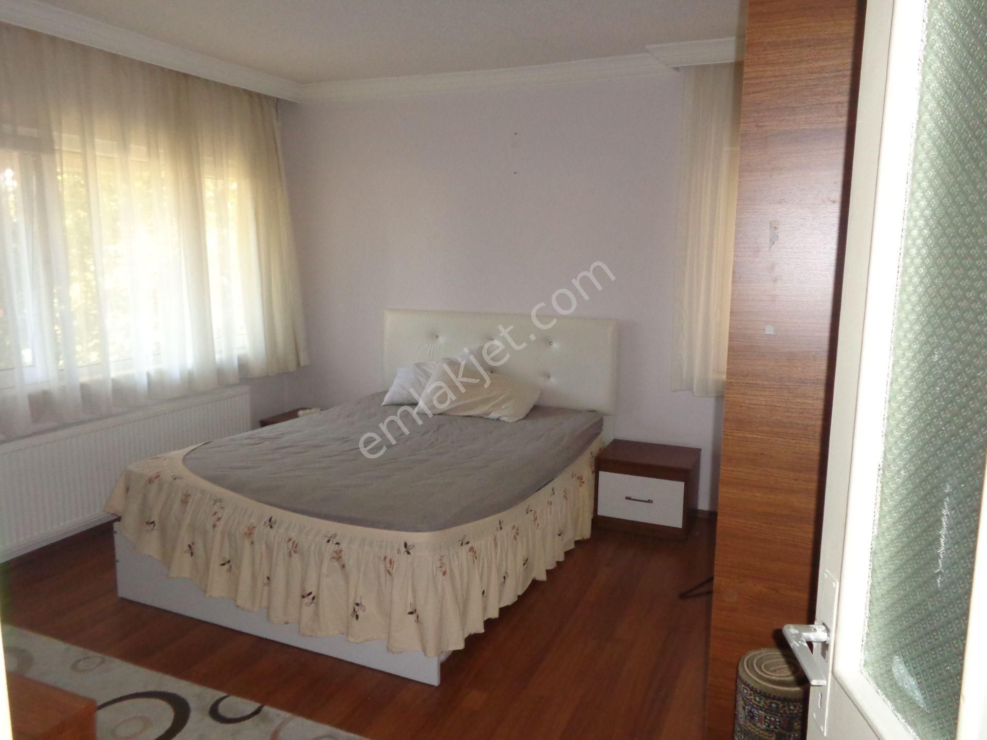 Dikmen Caddesinde , Eşyalı, Kombili , 2+1, 1.kot, Bahçe Katı - Görsel 15