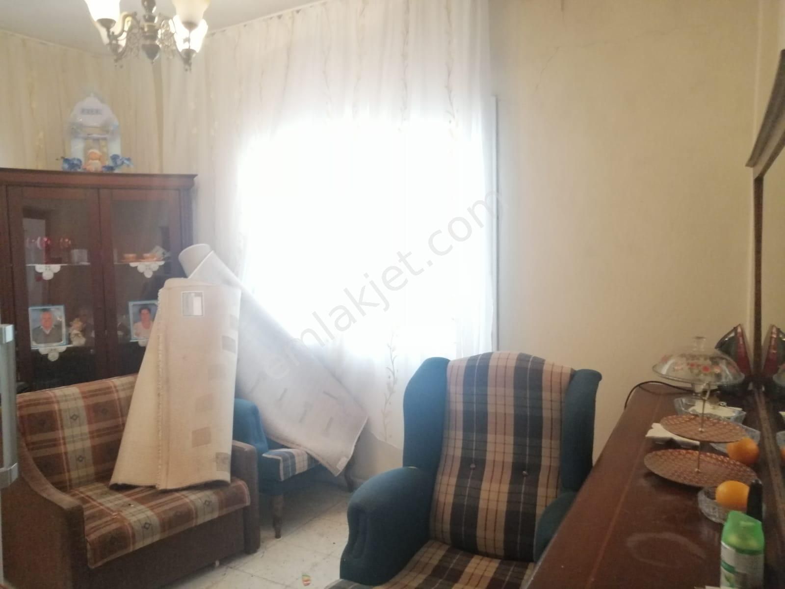 Emlakçıdan Adana Seyhan Mithatpaşa Mahallesi 2+1 Kiralık Daire 800 TL