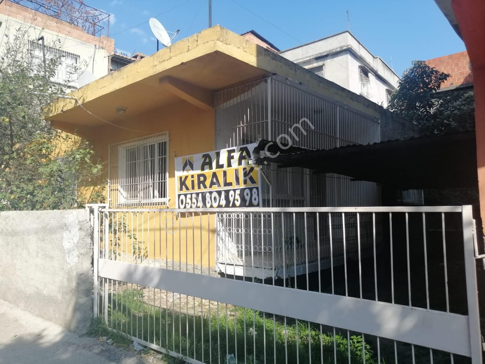 Emlakçıdan Adana Seyhan Mithatpaşa Mahallesi 2+1 Kiralık Daire 800 TL