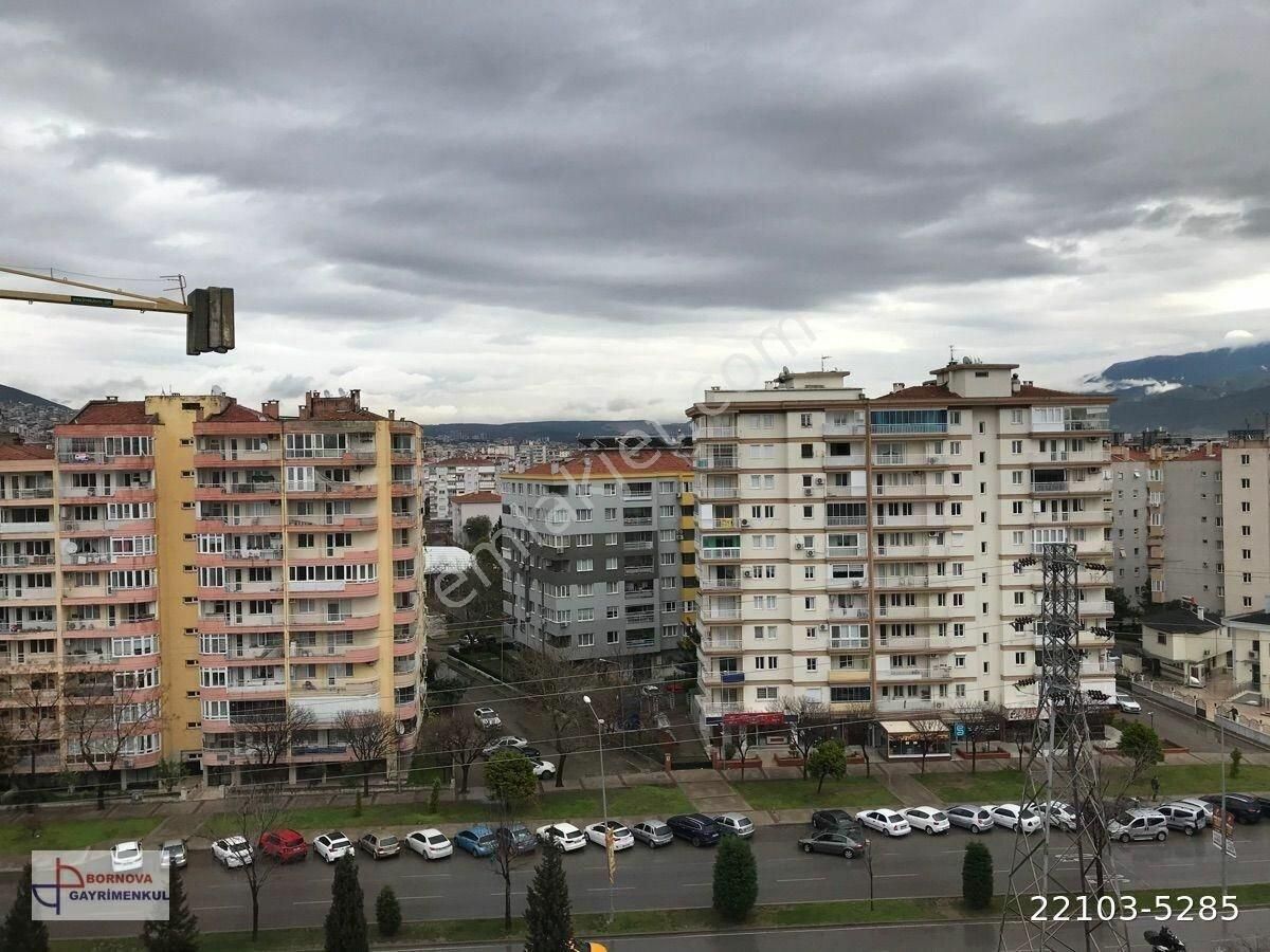 Emlakcidan Izmir Bayrakli Manavkuyu Mahallesi 3 1 Satilik Daire 635 000 Tl 9339821