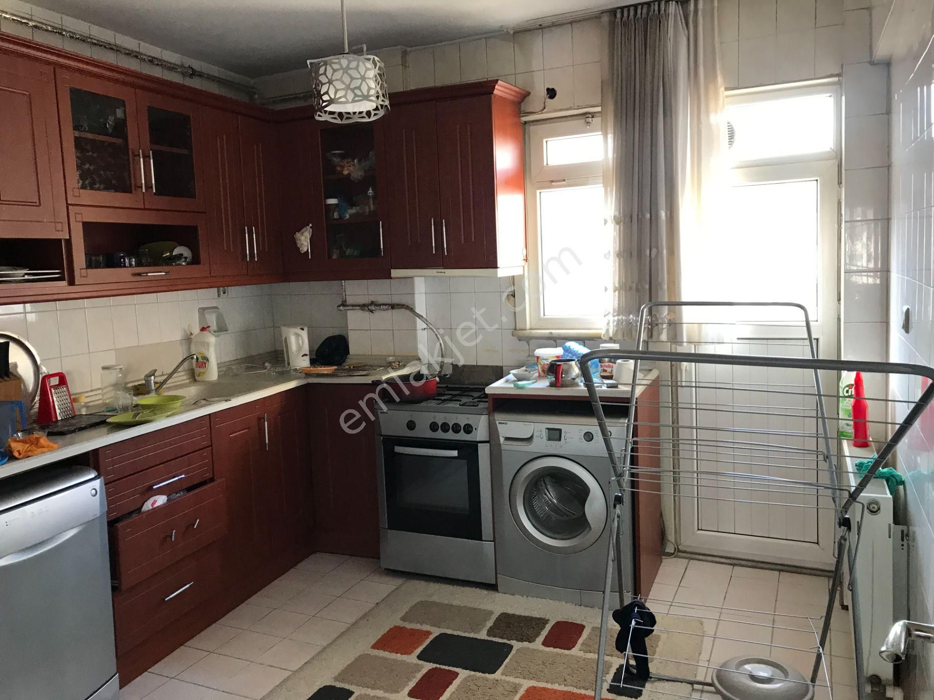 Kagithane Sultan Selim Mahallesi Kiralik Daire Emlakjet