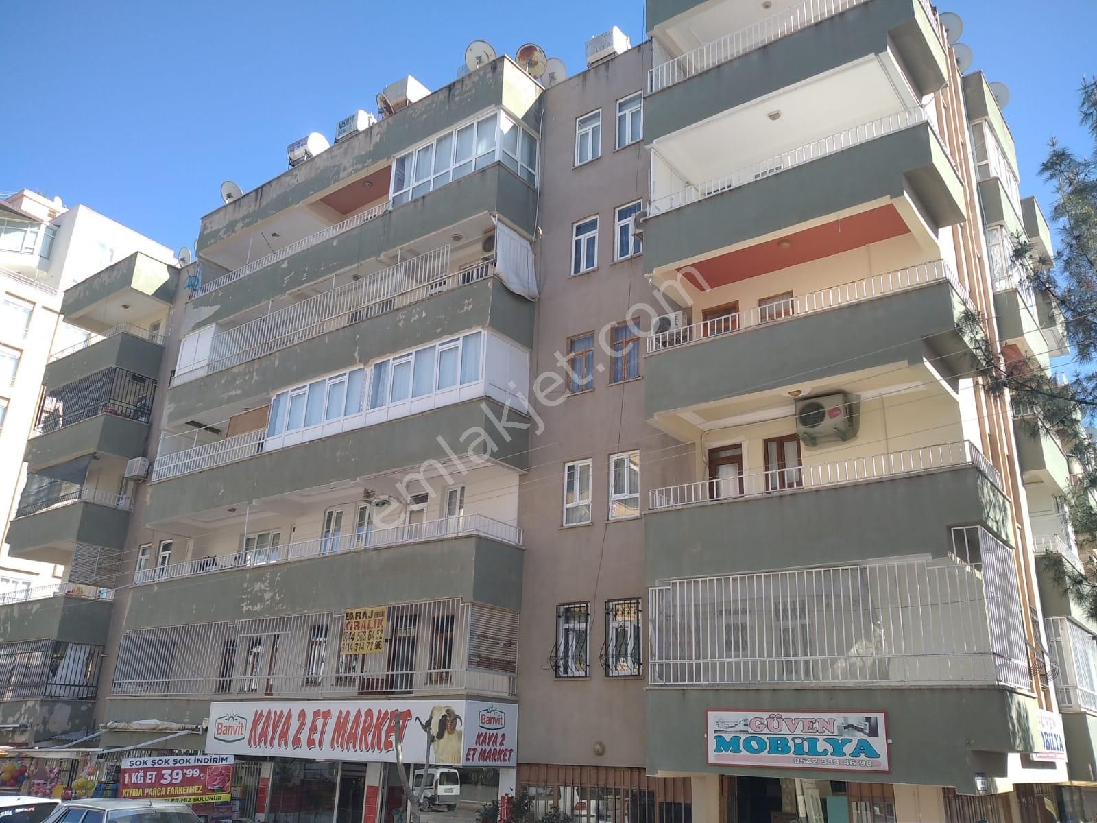 Emlakçıdan Şanlıurfa Haliliye Ertuğrul Gazi Mahallesi 3+1 Kiralık Daire