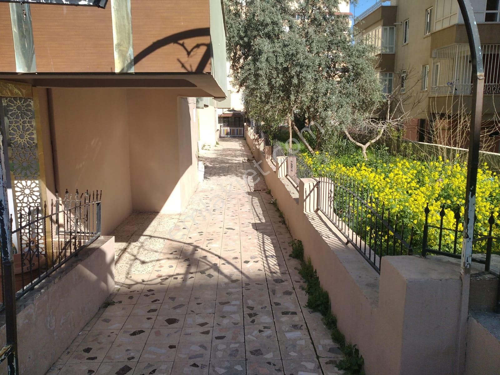 Emlakçıdan Şanlıurfa Haliliye Ertuğrul Gazi Mahallesi 3+1 Kiralık Daire