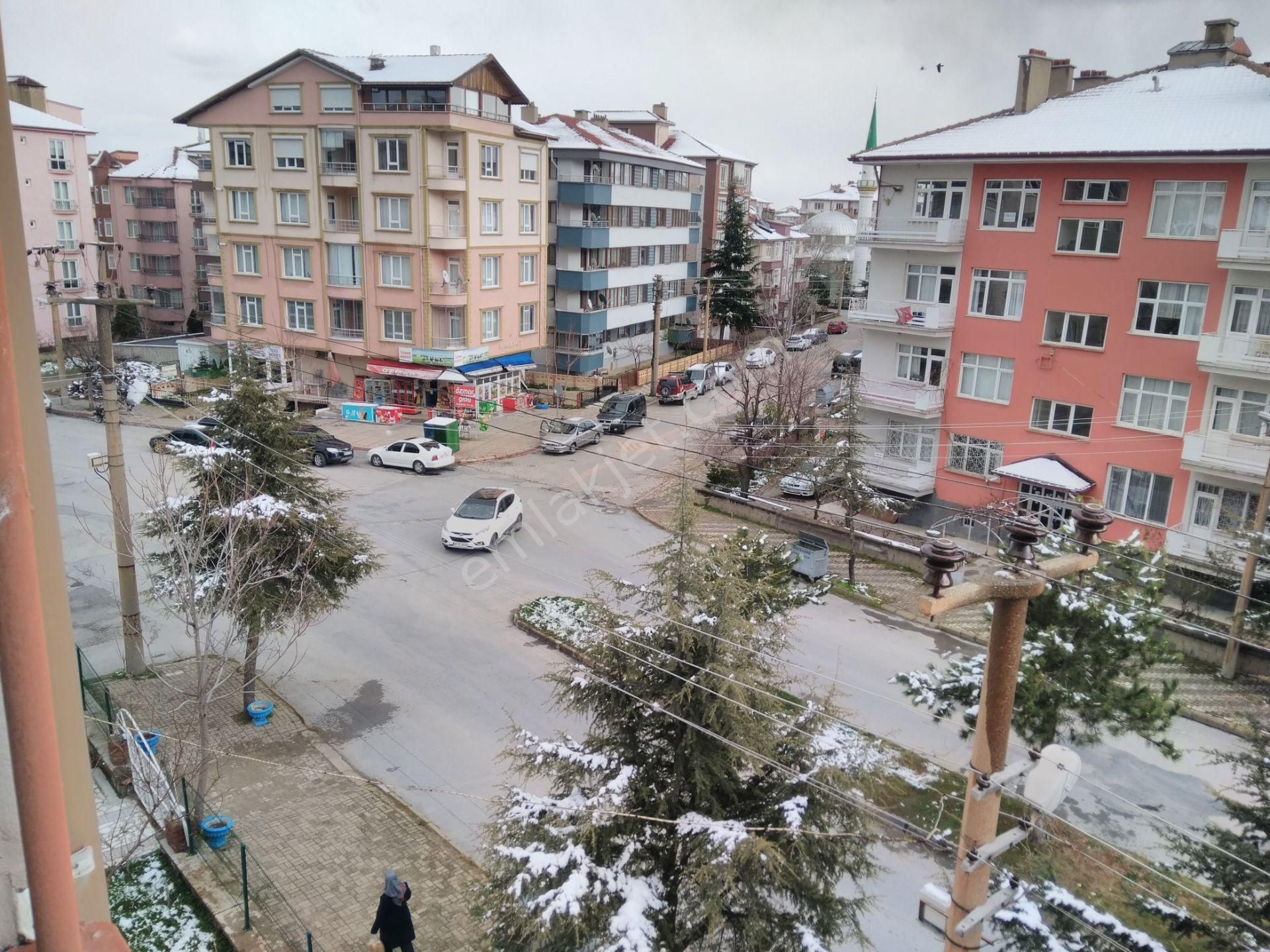 Emlakçıdan Konya Akşehir Altunkalem Mahallesi 2+1 Satılık Daire 190.000