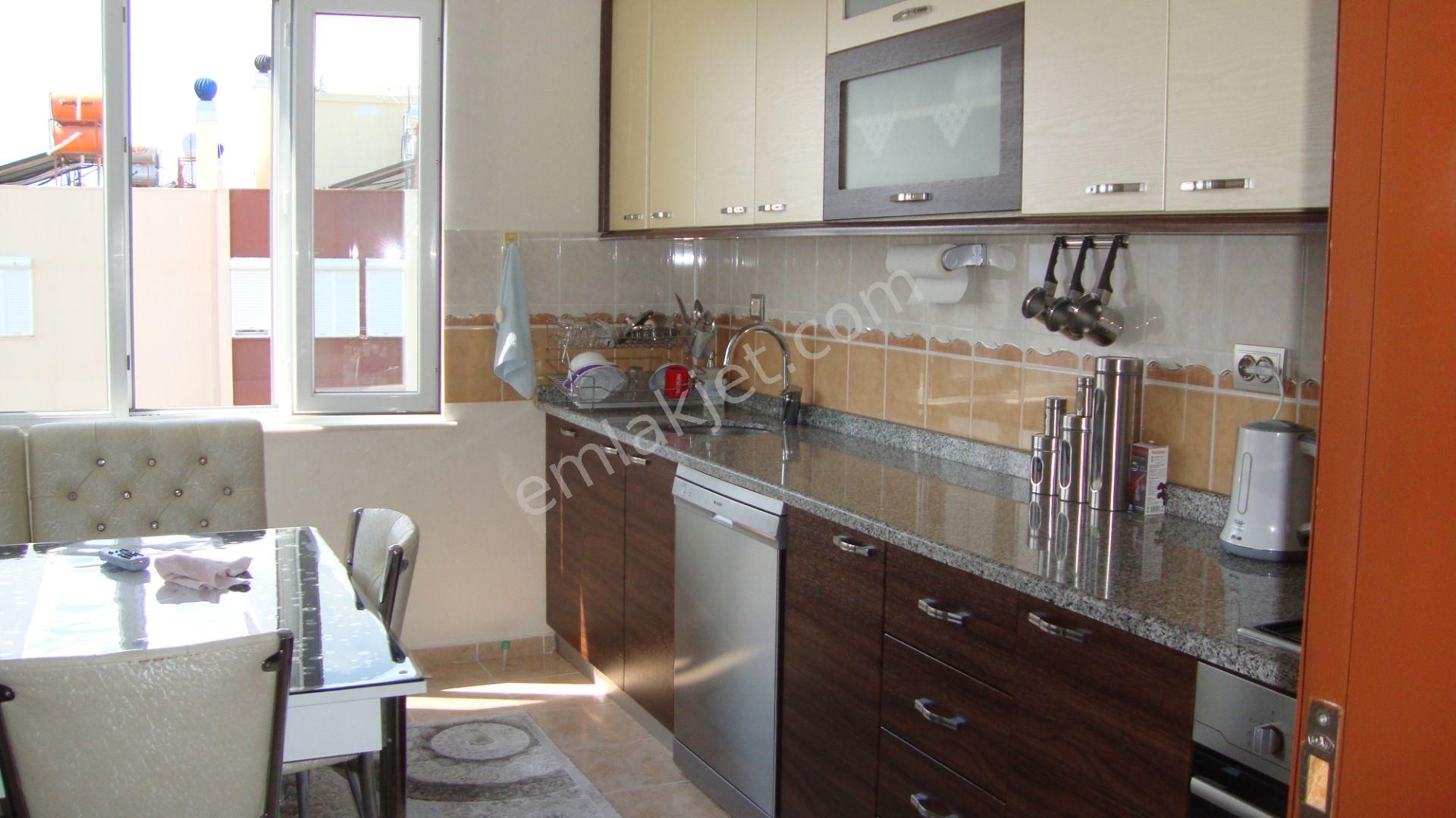 Emlakçıdan Antalya Konyaaltı Uncalı Mahallesi 3+1 Satılık Daire 918.000