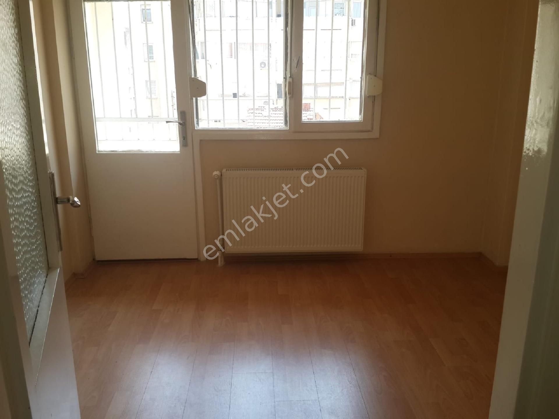 Emlakçıdan İzmir Balçova Onur Mahallesi 3+1 Kiralık Daire 2.100 TL 9509003