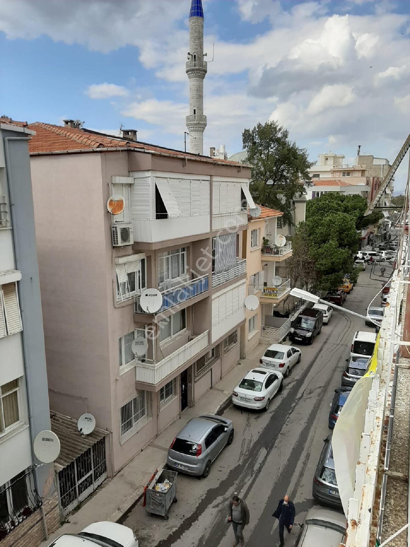 Emlakçıdan İzmir Balçova Onur Mahallesi 3+1 Kiralık Daire 2.100 TL 9509003