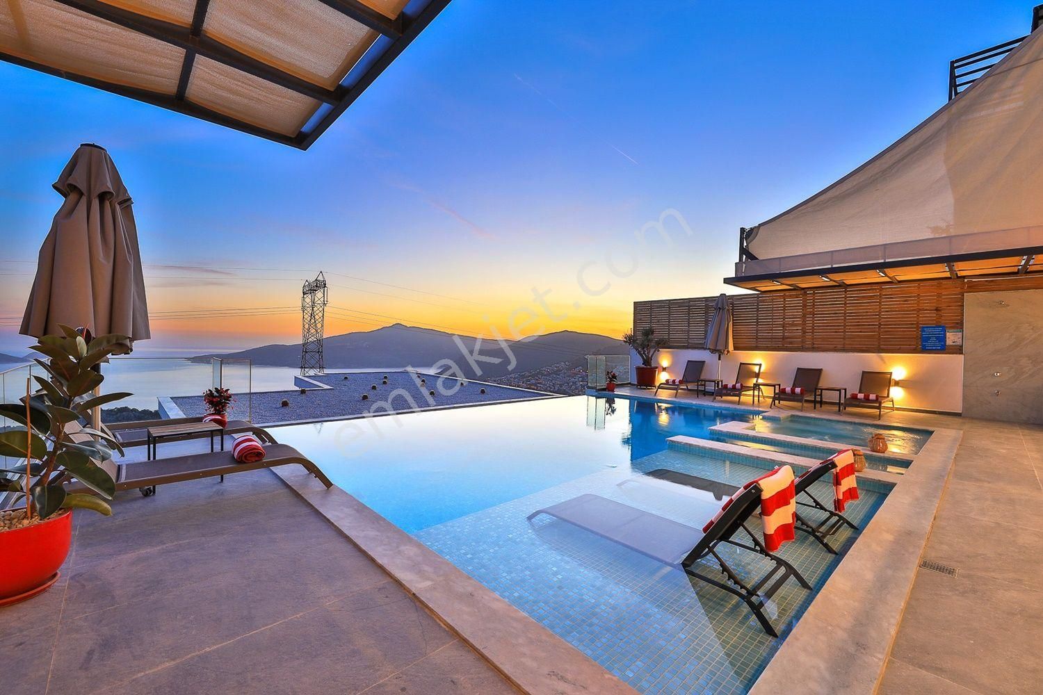 Kalkan Denizinin Büyüleyici Maviliğine Davetlisiniz! Modern Villa With A Magnificent Sea View İn Kaş