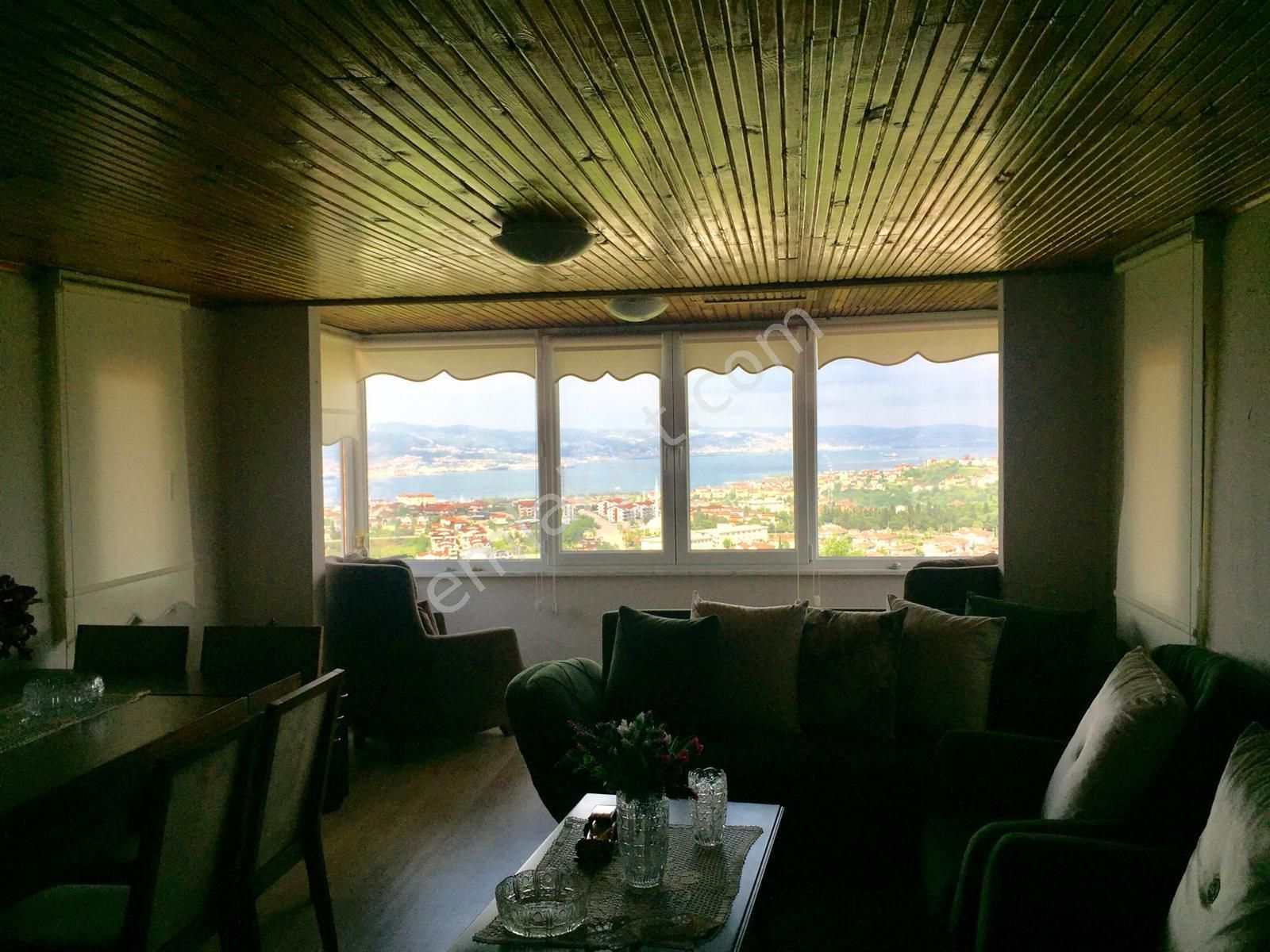 Emlakçıdan Kocaeli Gölcük Yukarı Mahallesi 3+1 Satılık Müstakil 905.000