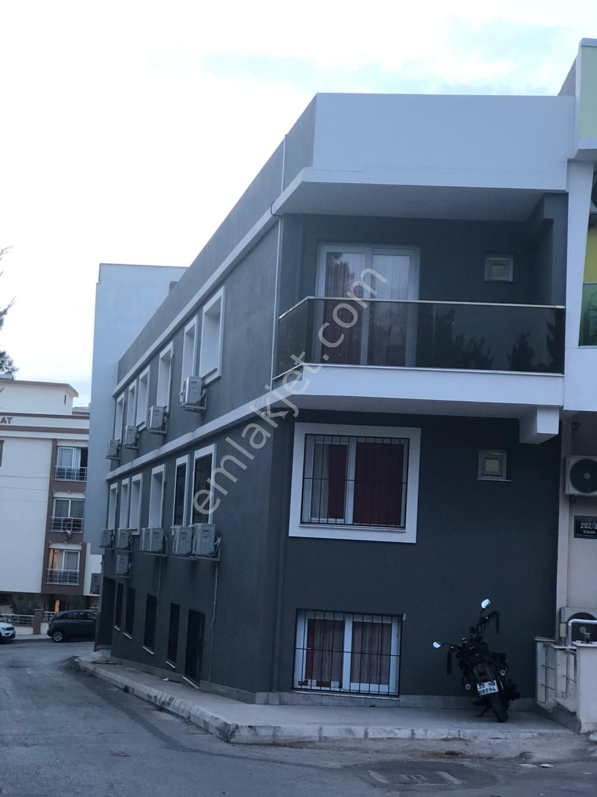 Emlakçıdan İzmir Buca Adatepe Mahallesi 1 Oda Günlük Kiralık Daire 99