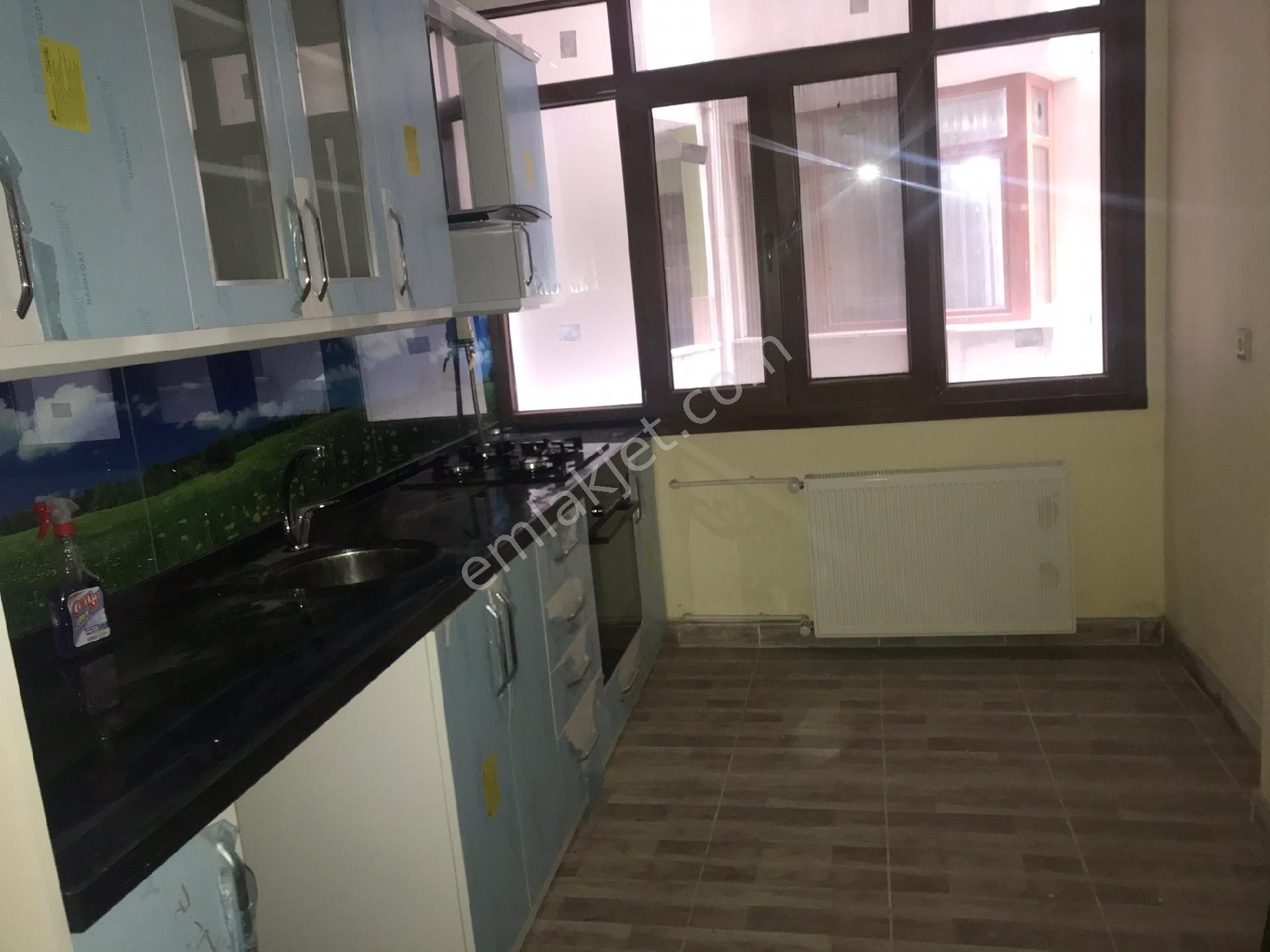 Emlakcidan Trabzon Arakli Merkez Mahallesi 3 1 Kiralik Daire 850 Tl 9569132