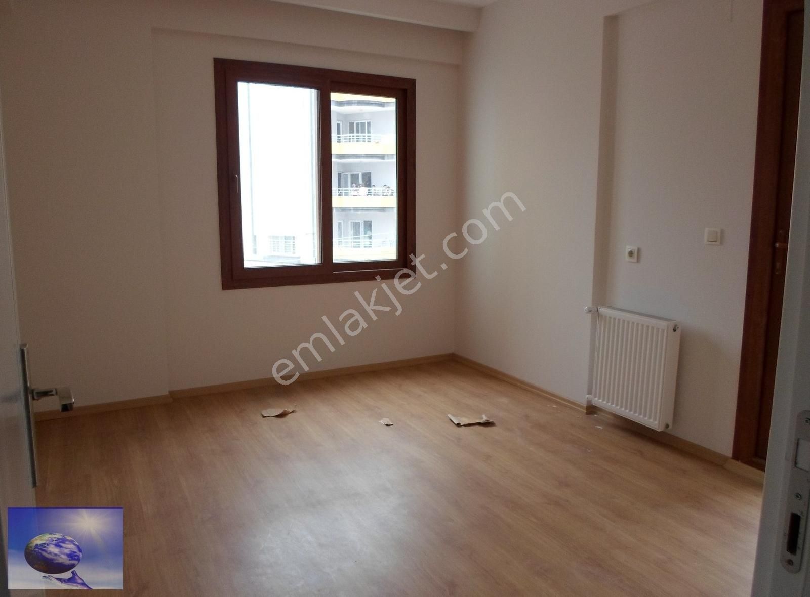 Emlakçıdan Mersin Mezitli Merkez Mahallesi 4+1 Kiralık Daire 30.000 TL