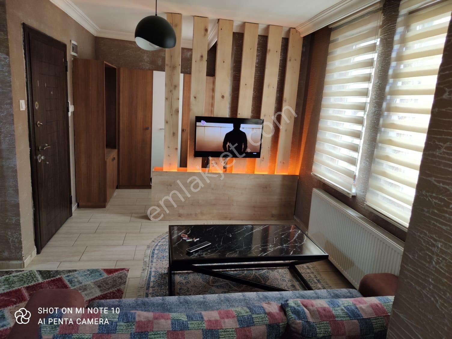 Emlakçıdan Bursa Osmangazi Tayakadın Mahallesi 1+1 Günlük Kiralık Daire
