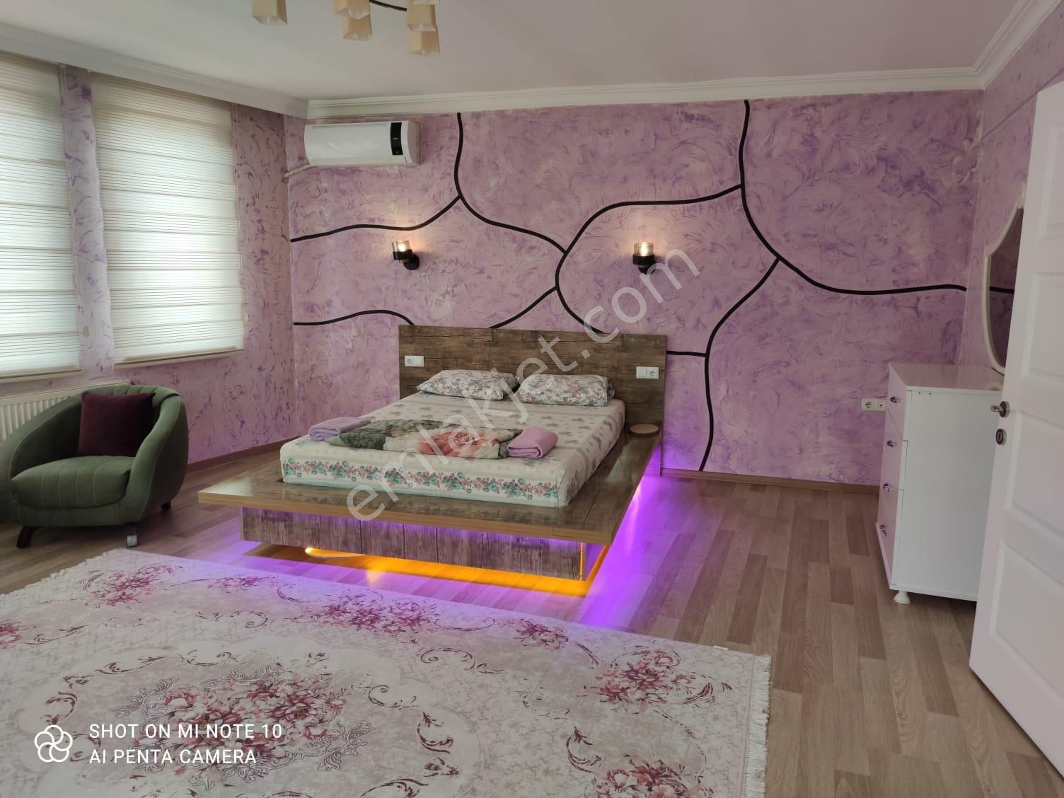 Emlakçıdan Bursa Osmangazi Tayakadın Mahallesi 1+1 Günlük Kiralık Daire